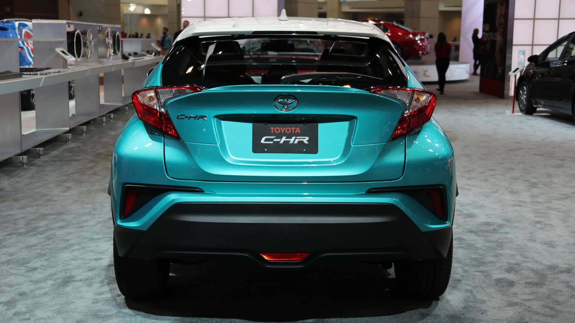 The 2018 Toyota C-HR will get a contrasting-color roof option, nifty ...
