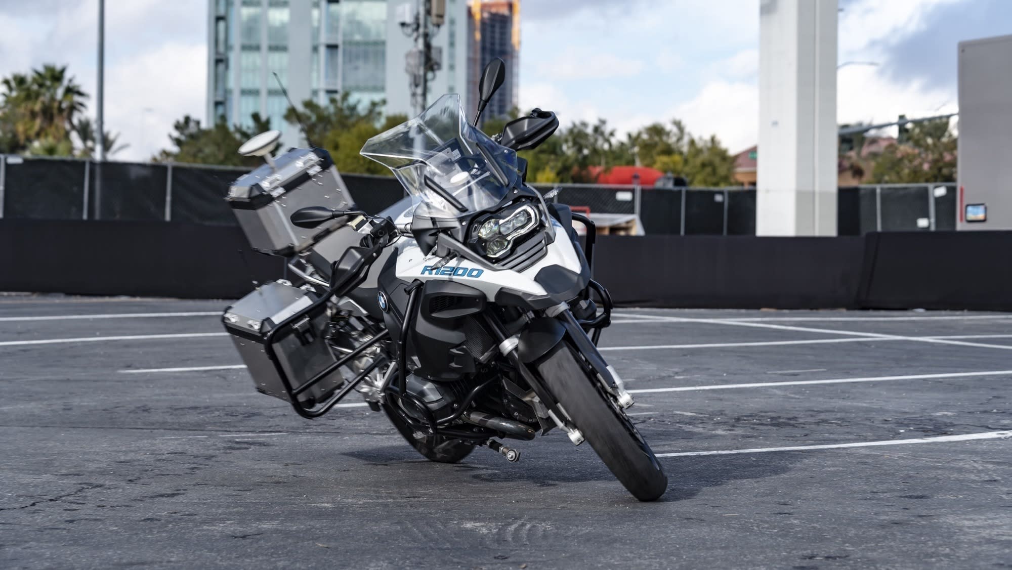BMW Self-Driving Motorcycle at CES 2019