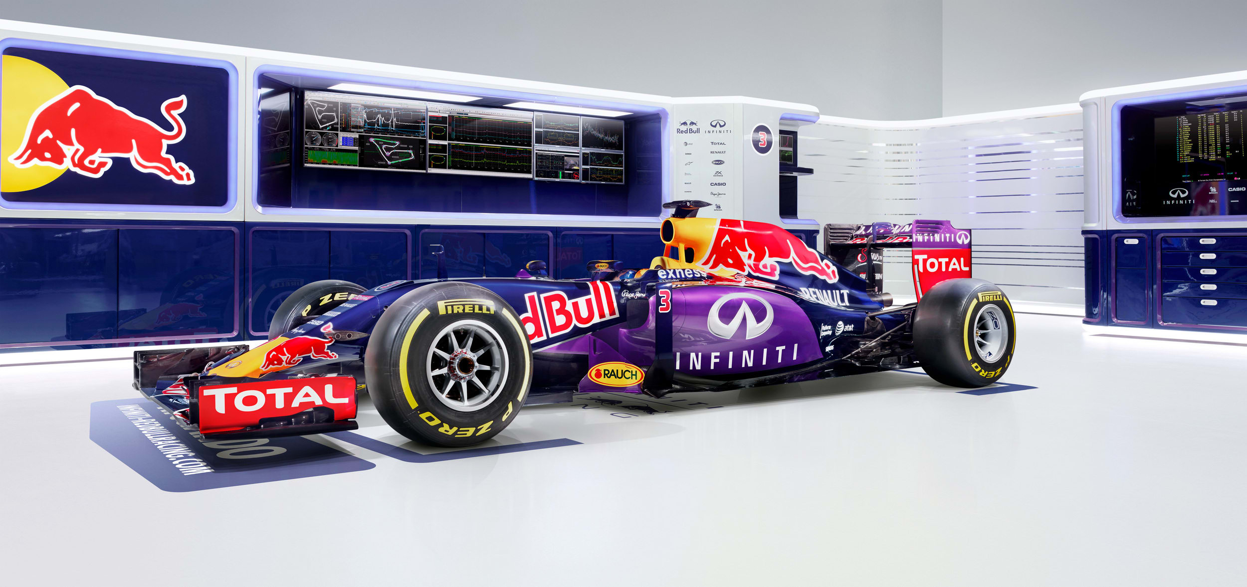 【激レア】INFINITI×Red Bull RACING ボストンバッグ Amazon | オラクル レッドブル レーシング チーム MV1 スポーツ