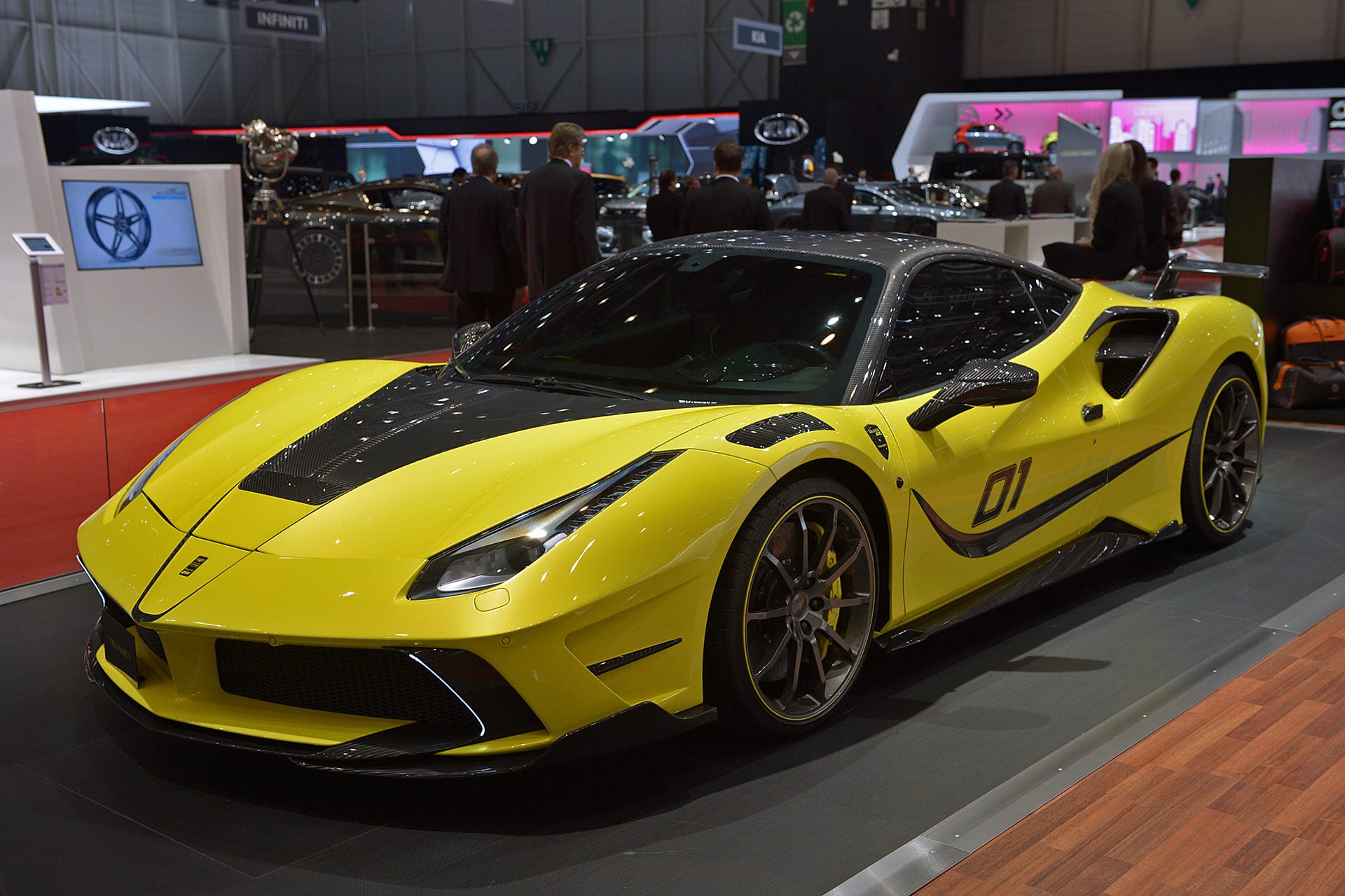 Mansory 4XX Siracusa is the carbon-fiberphile's Ferrari