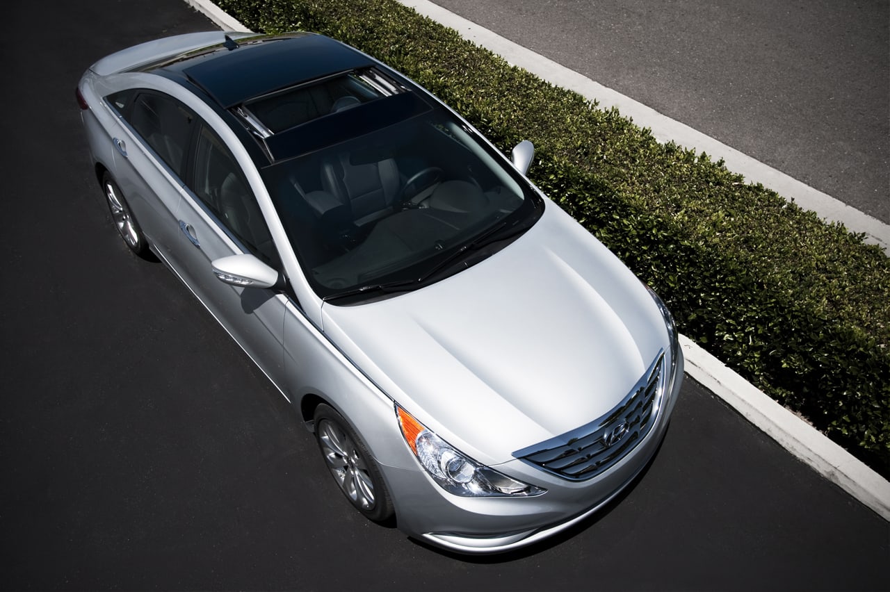 2013 Hyundai Sonata gets $1,100 price increase, drops manual option -  Autoblog, image size:1280x852