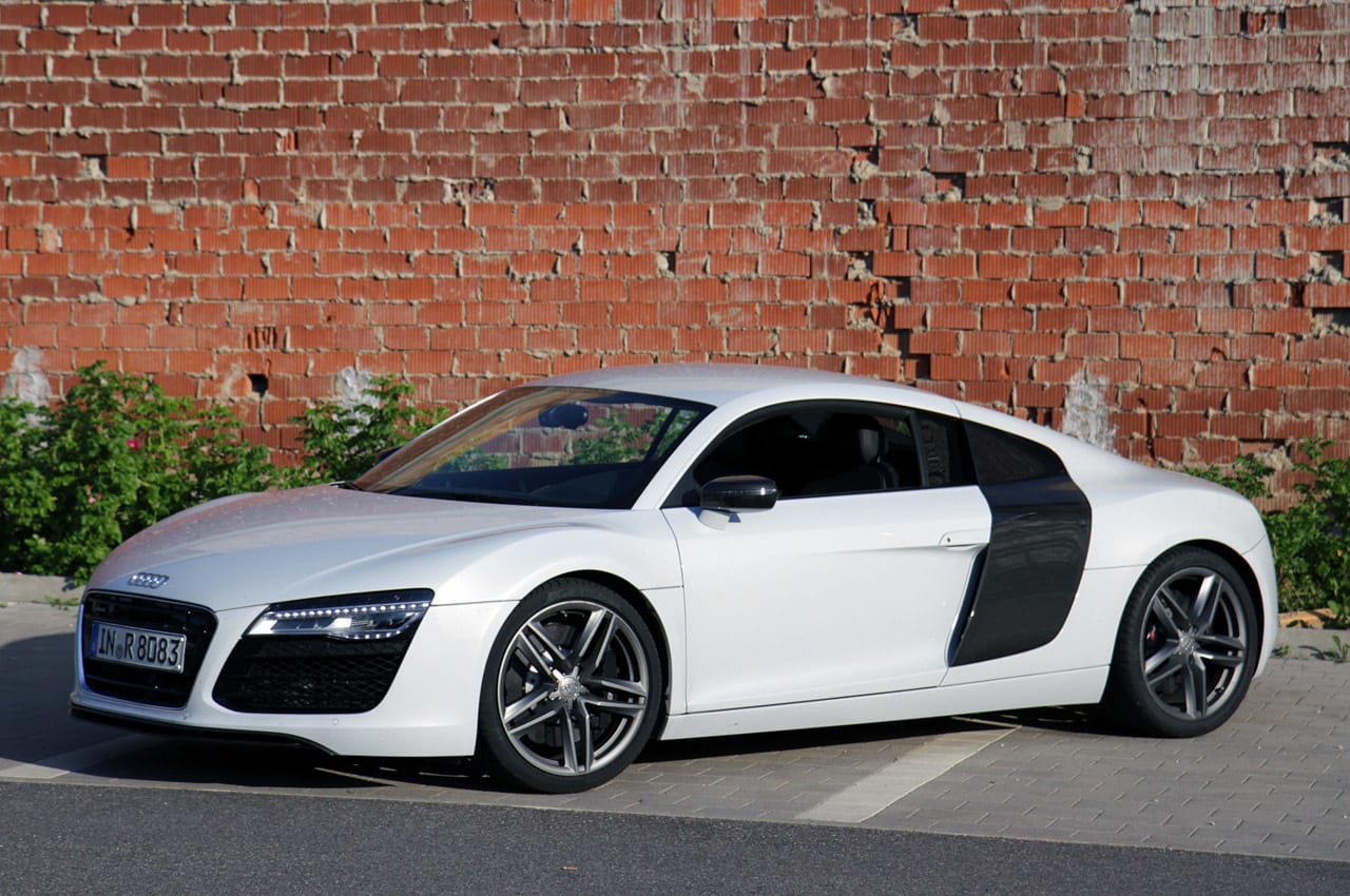 アウディ R8 Limited edition Audi R8 built to celebrate 10th Le Mans