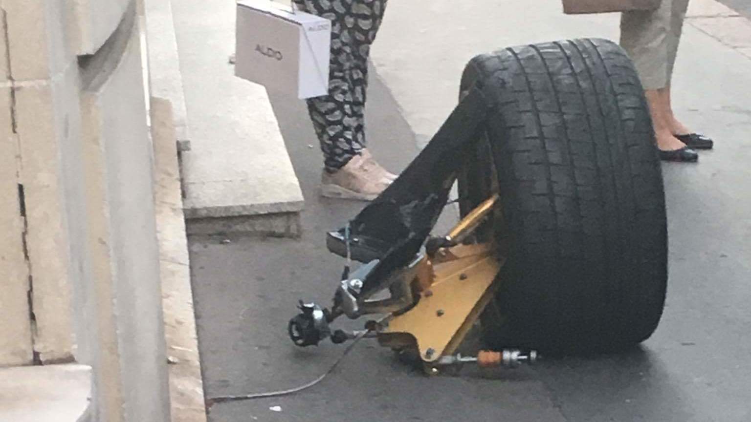 Beautiful blue Pagani Huayra Pearl crashes hard in Paris