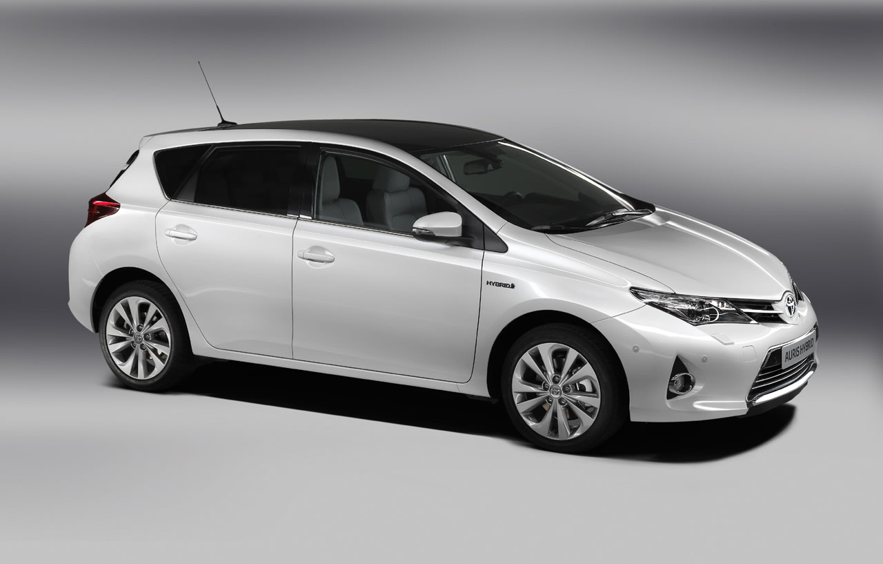 New Toyota Auris revealed ahead of Paris Motor Show New Toyota Auris revealed ahead of Paris Motor Show