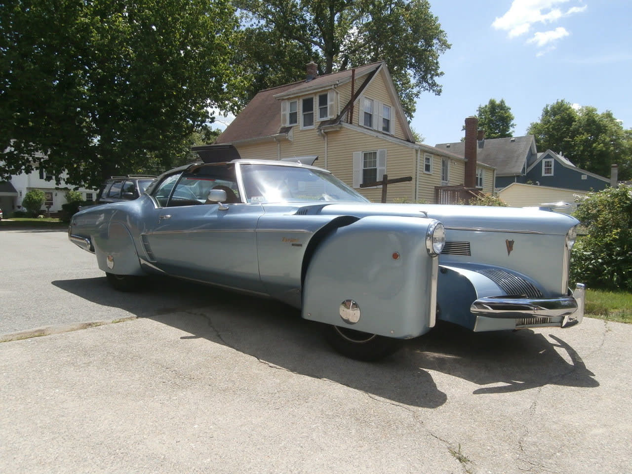 新品未開封　1948 Tucker TORPEDO美品です 711 Collection 1:43 Tucker Torpedo Year 1948 red 71194229RD