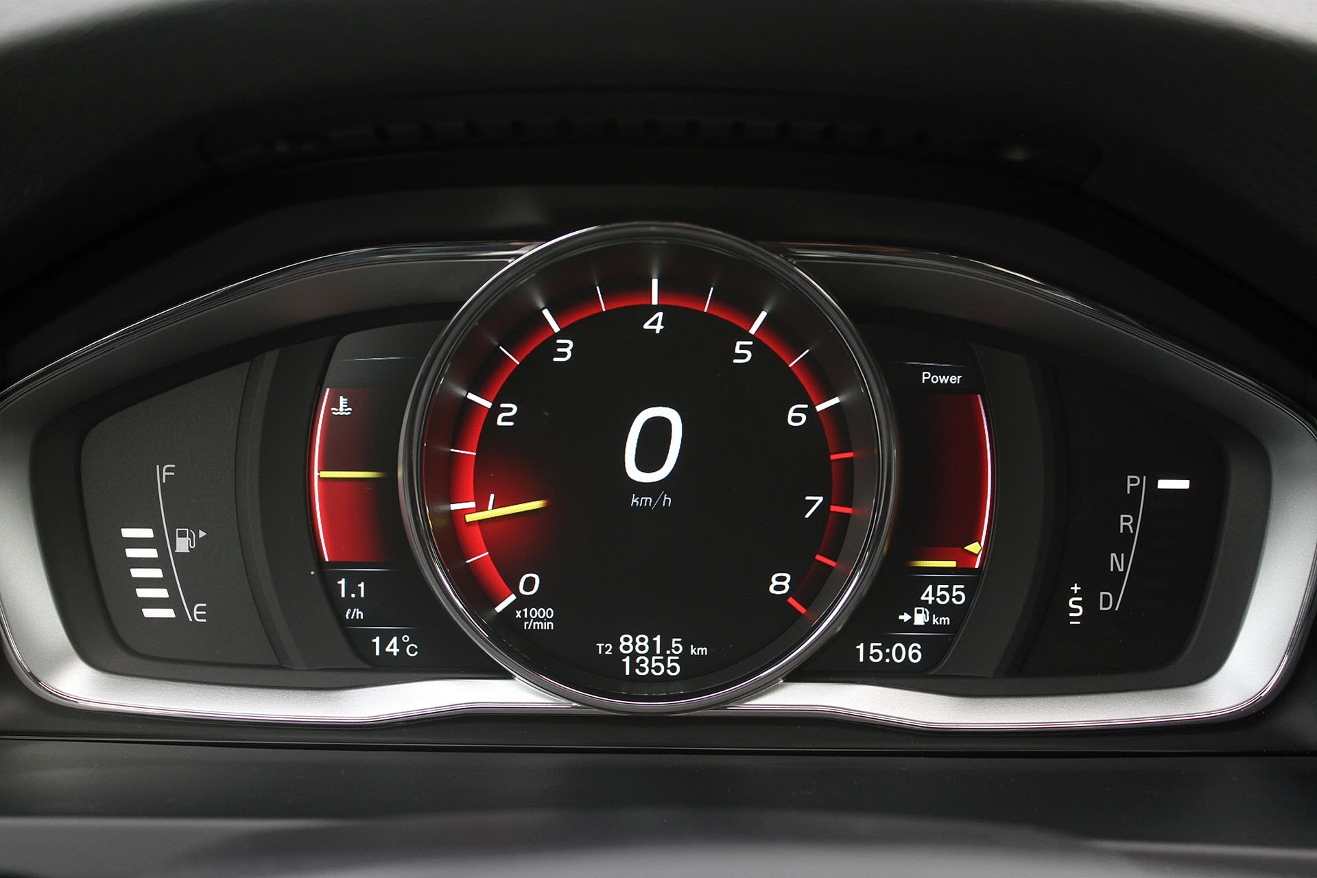 2016 Volvo V60 Polestar gauges