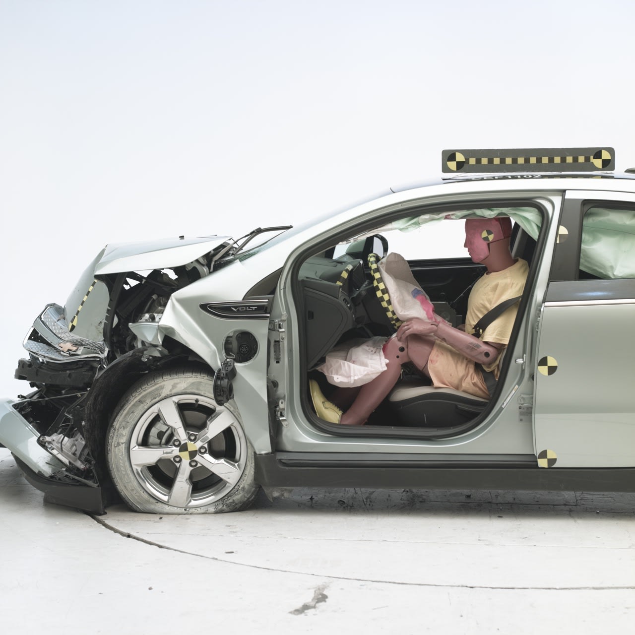 THOR 05F crash dummy Provides Three Times More Injury Data Than Old Models 4 2011 chevrolet volt crash tests 6