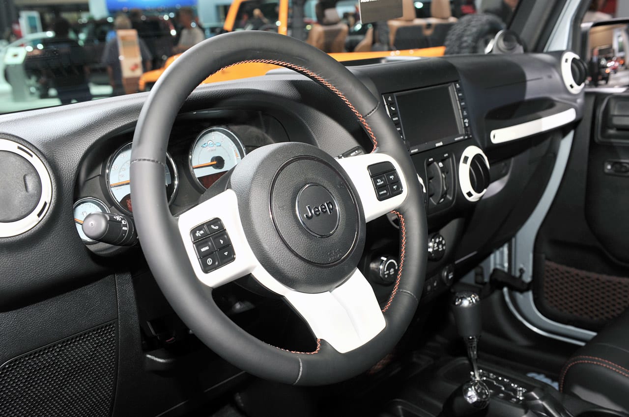 2012 Jeep Wrangler Unlimited Sport 4WD, image size:1280x850