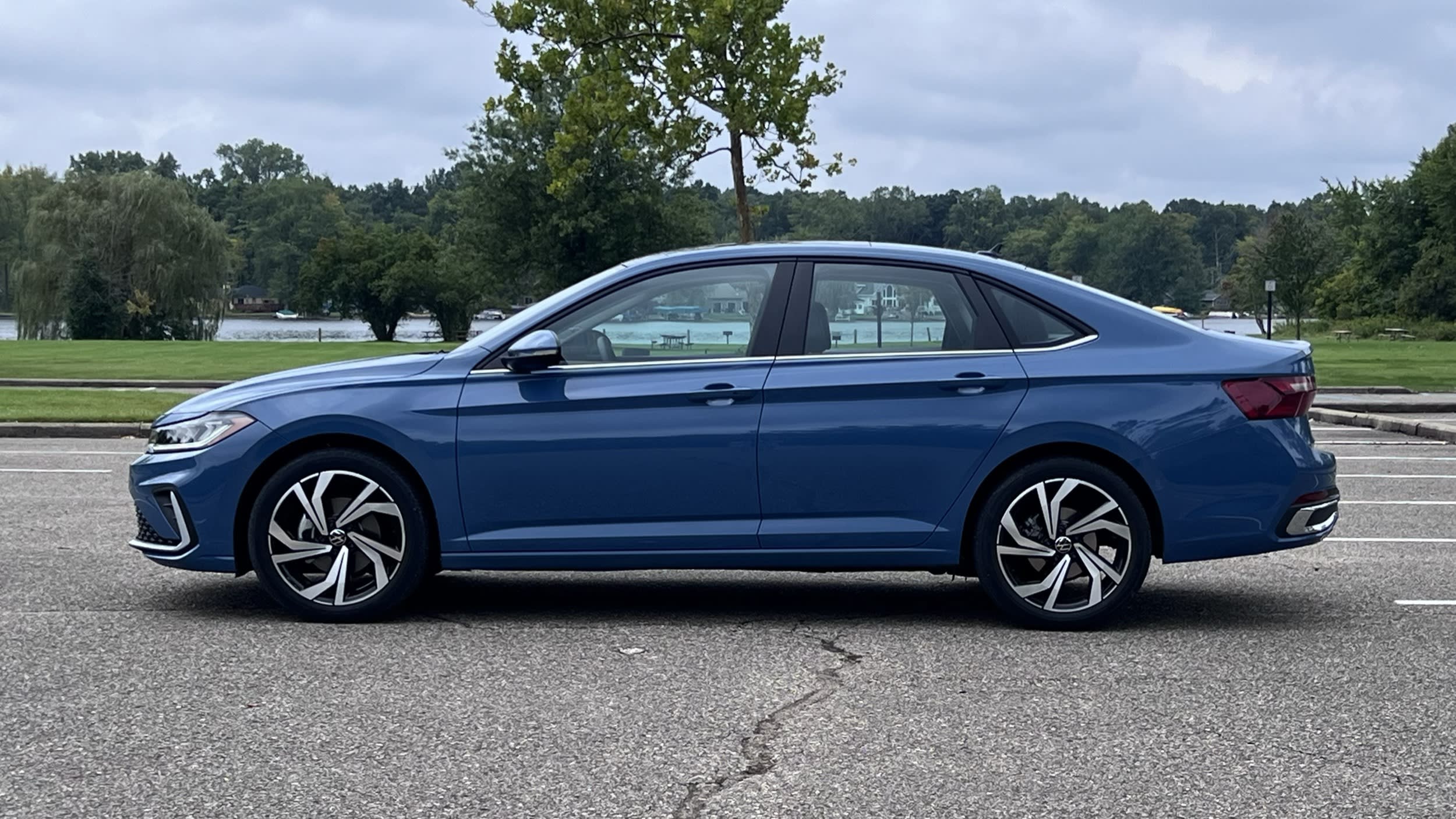 Vw launches terrific jetta lease deal for june autoblog