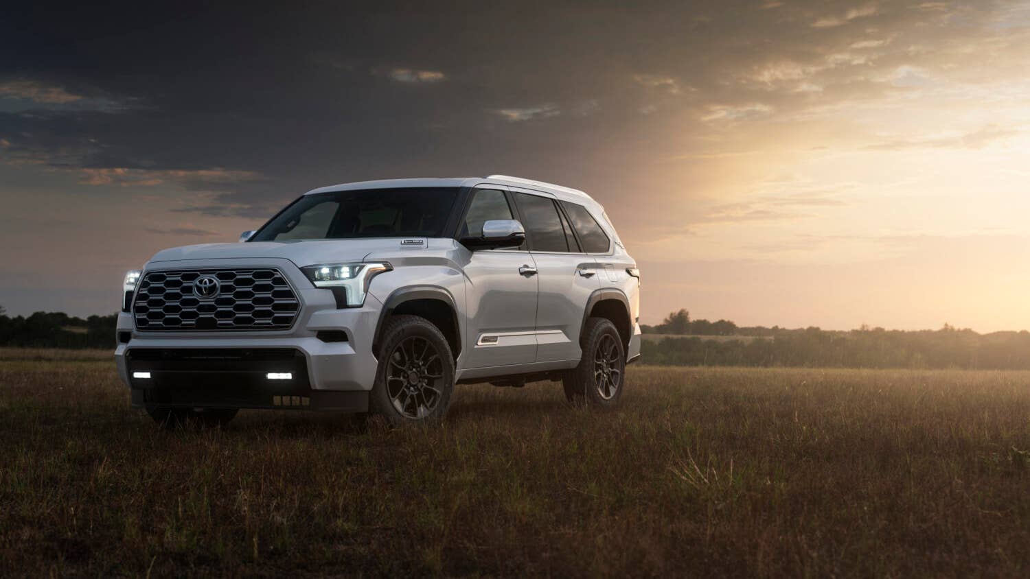 Toyota Offers Practical 2025 Sequoia Lease Deal for September - Autoblog