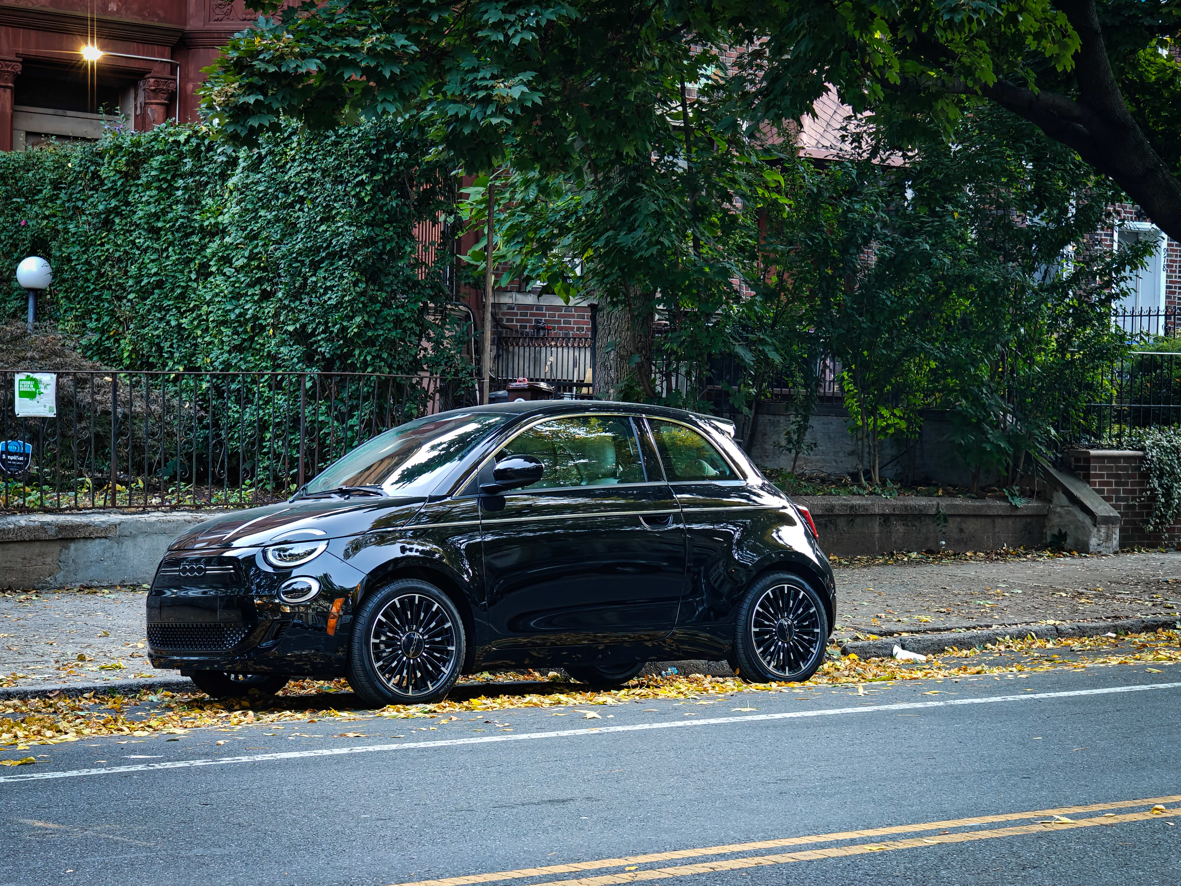 2024 Fiat 500e review: The perfect EV for people who never leave the city -  Autoblog, image size:3840x2883