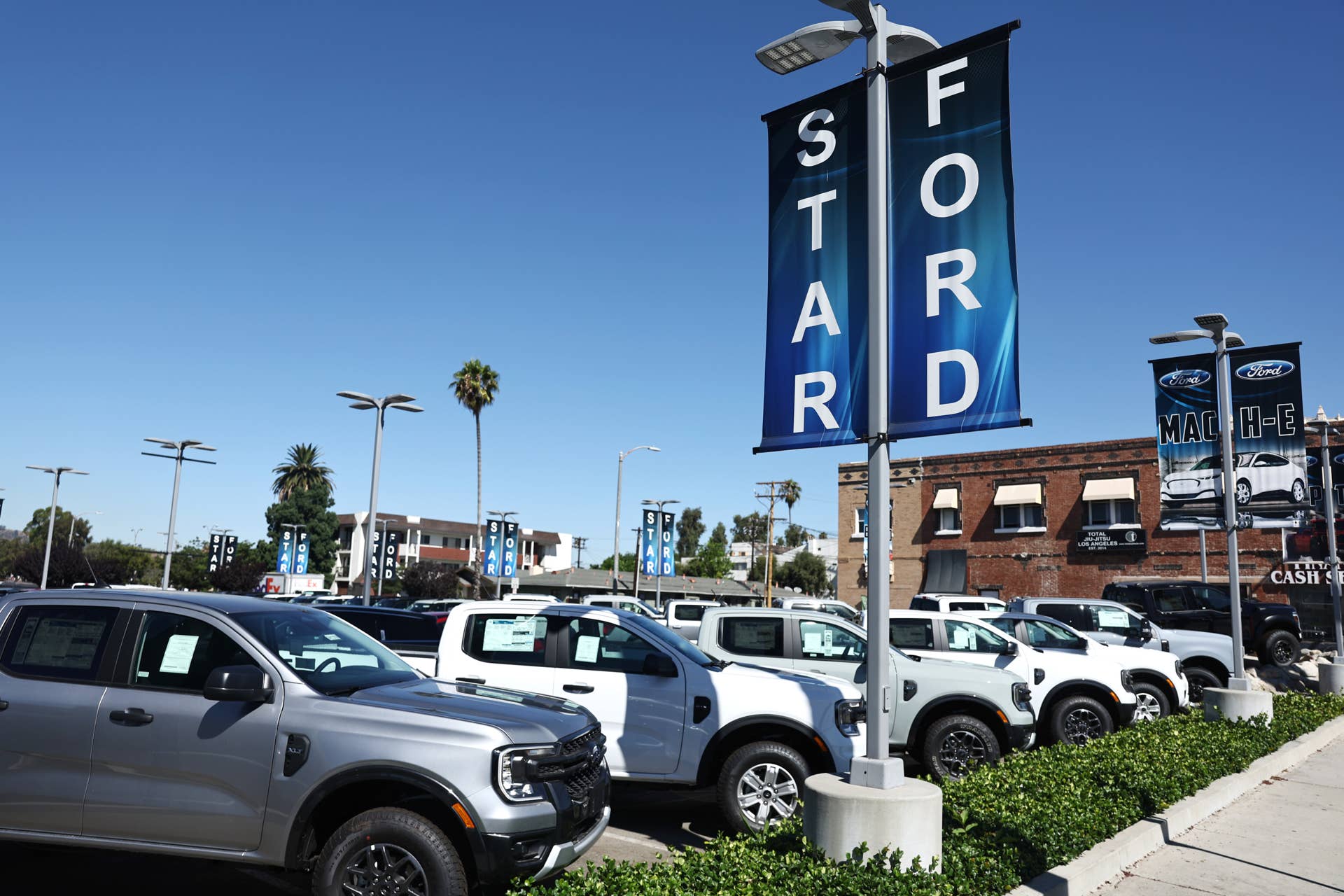 Your Glendale Ford Dreams Await The Ultimate Guide To Ford Dealership Glendale Az