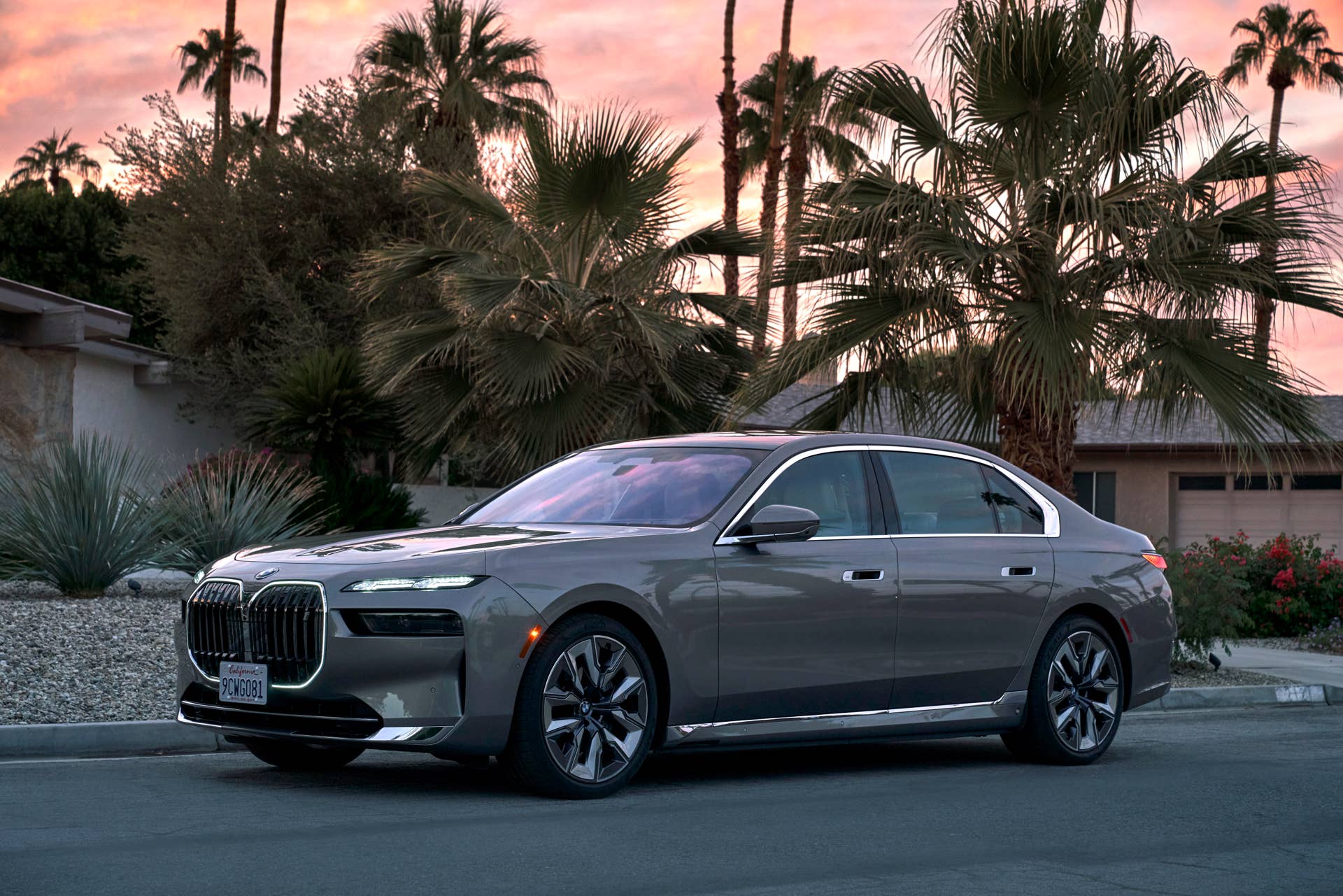 BMW Unveils Attractive 2025 i7 Lease Offers For August - Autoblog
