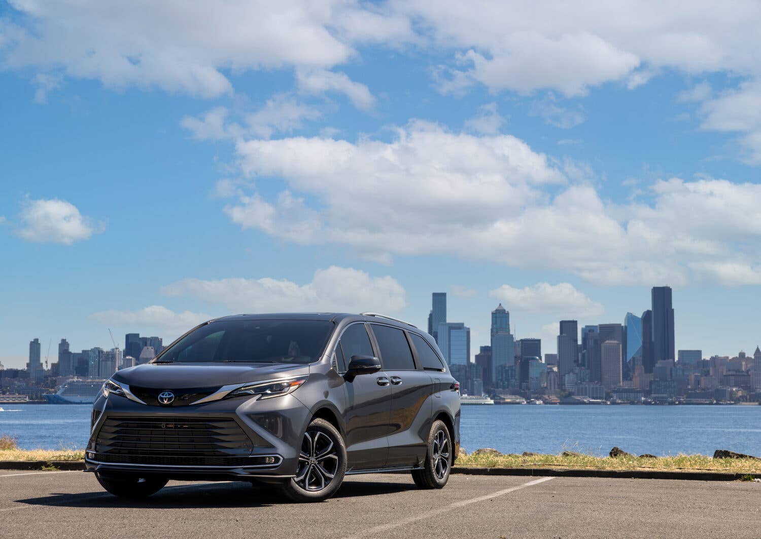 2025 Toyota Sienna review: How Toyota improved an already great family ...