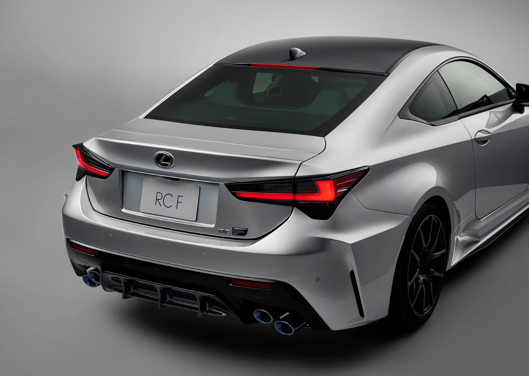 Lexus sends off V8-powered RC F with Final Edition model