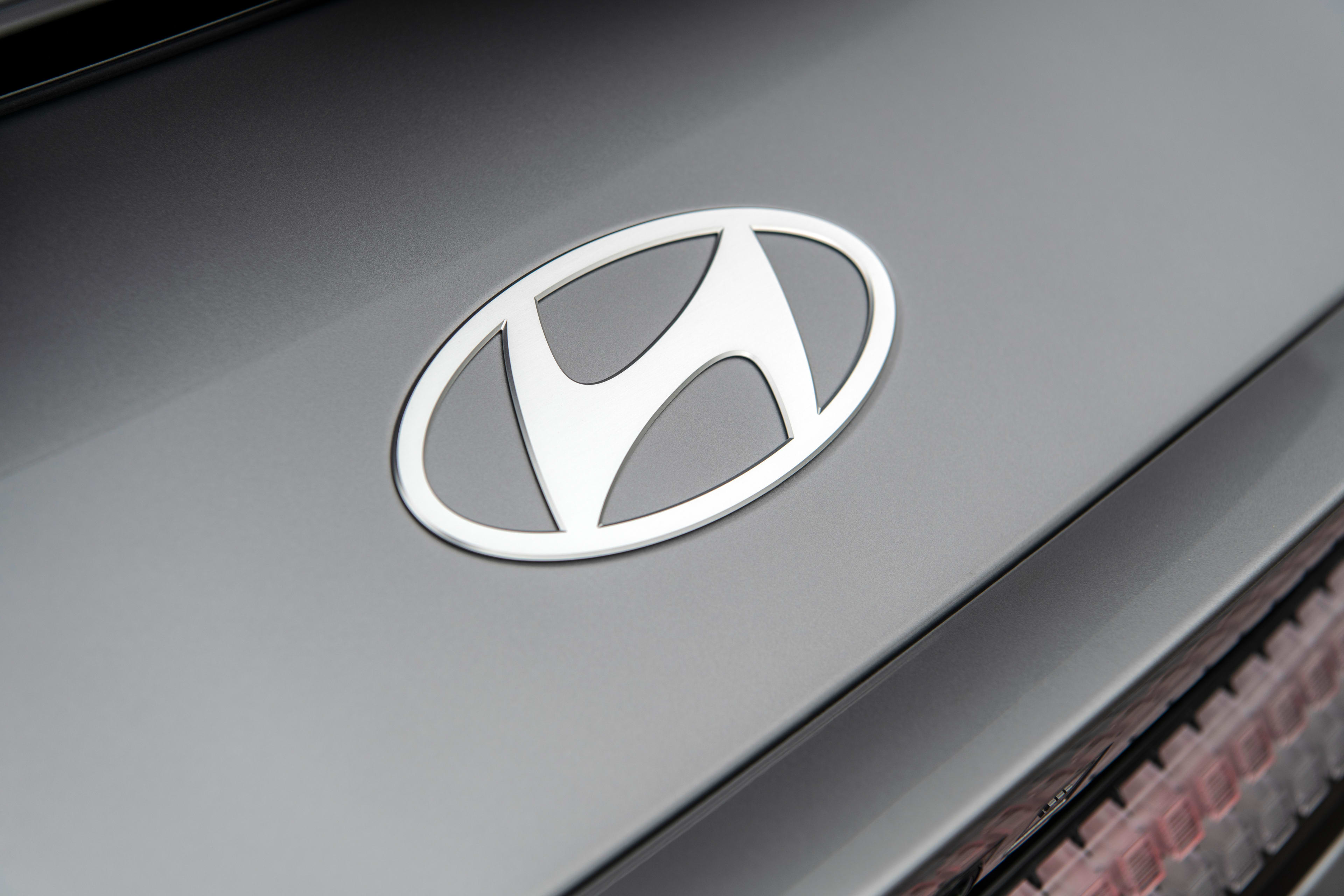 Hyundai badge