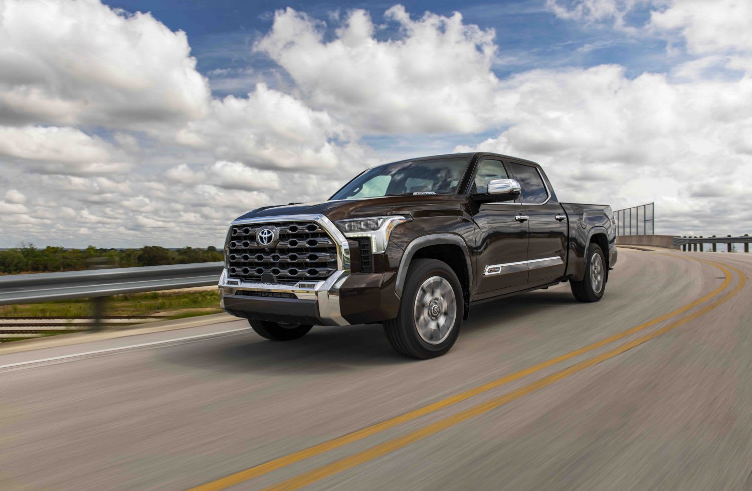 Toyota V6 Engine Nightmare: Toyota Recalls Another 127,000 Models Over Machining Debris Fire Hazard 2 2025 Toyota Tundra 1794 Edition