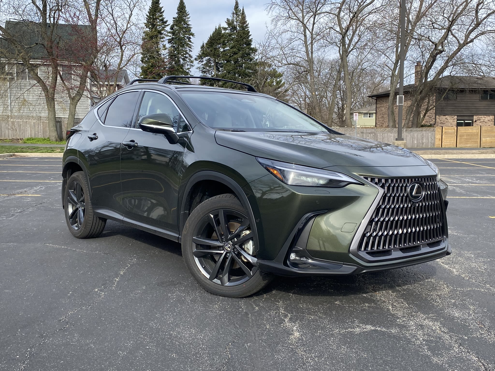 An Expert's Review of Living With the 2025 Lexus NX 450h+ - Autoblog