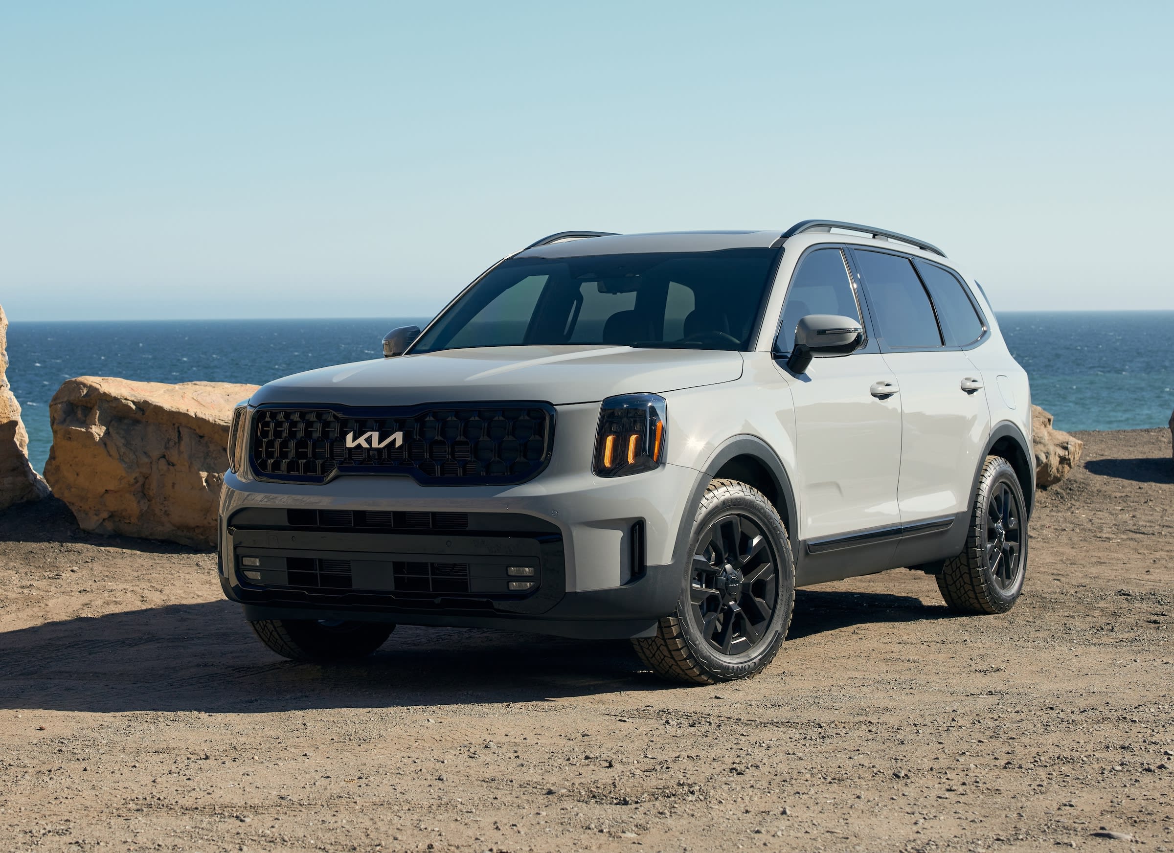 Hyundai Kia 2025 US sales Report Shows Hyundai Ahead By Over 45,000 Units 8 2025 Kia Telluride (lower trim)