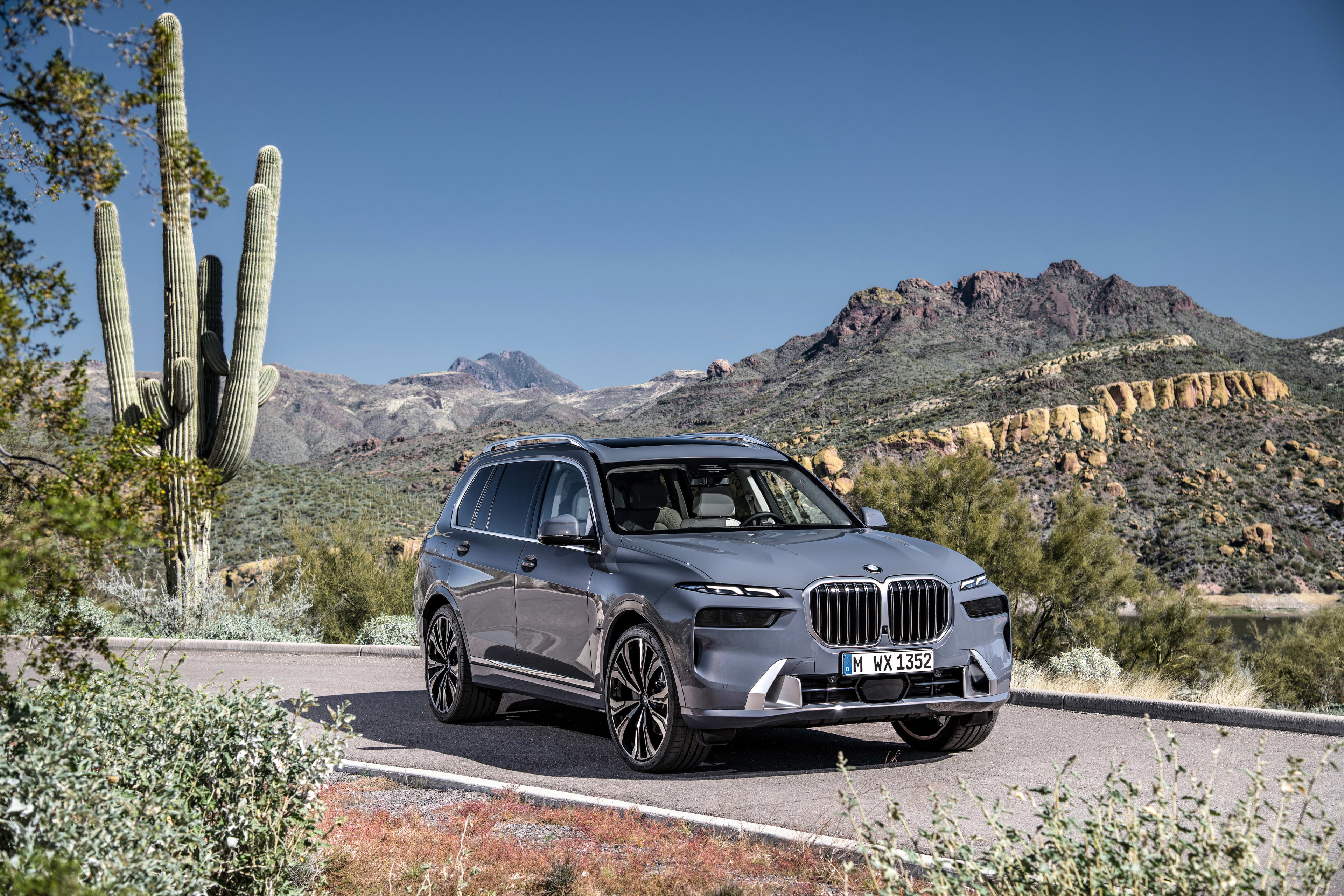 2025 BMW X7