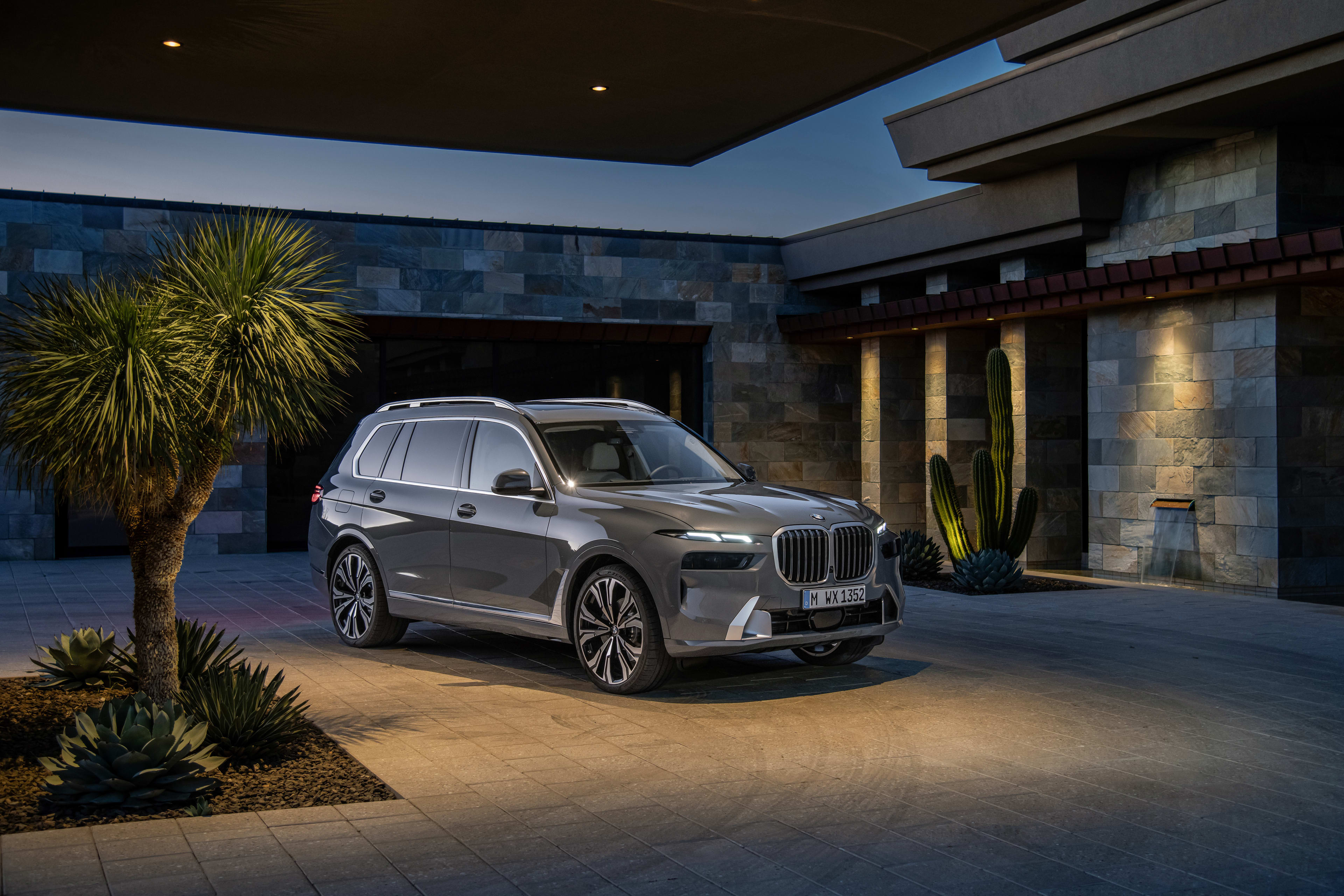2025 BMW X7
