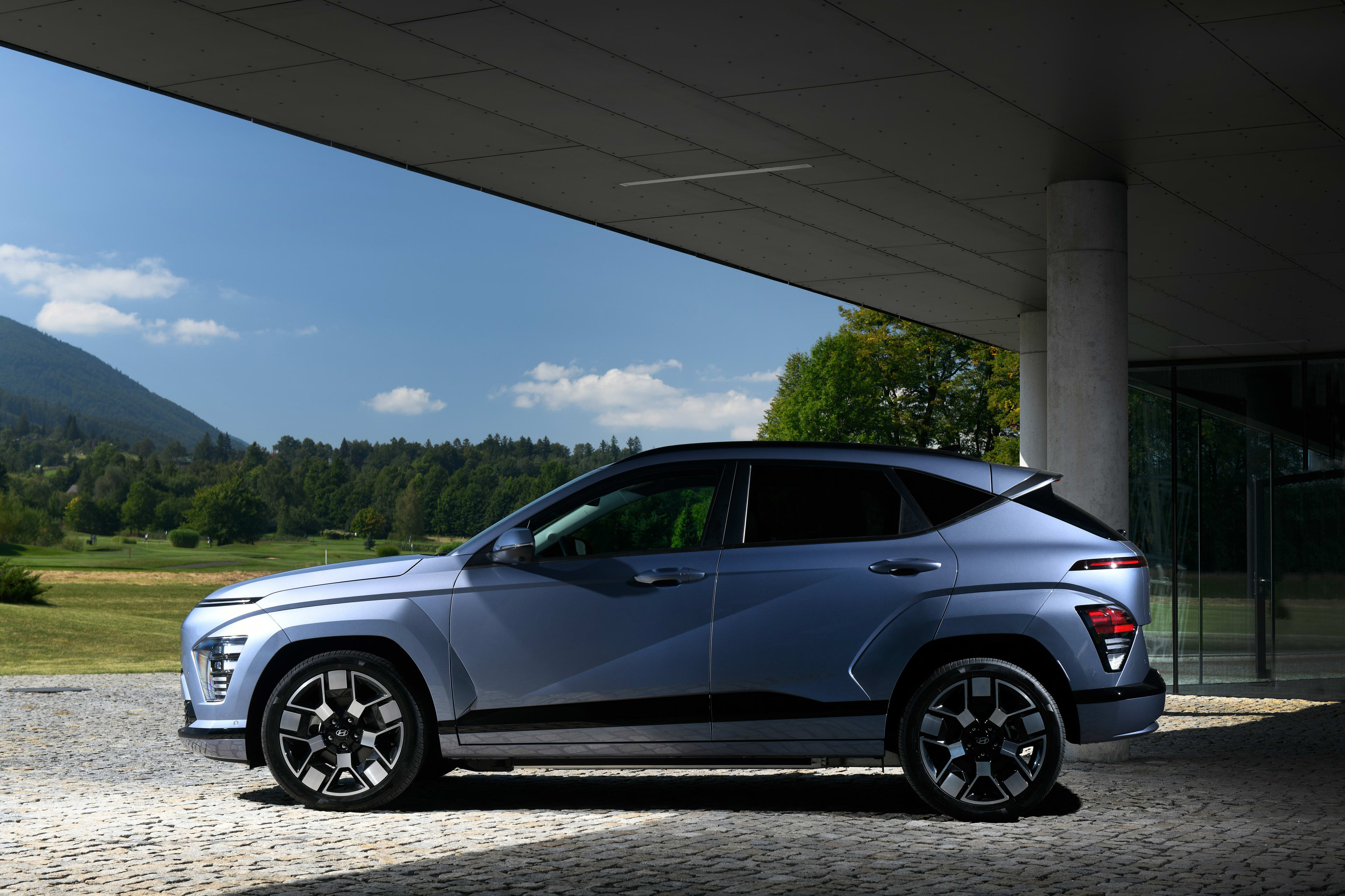 Hyundai Launches Unbeatable 2025 Kona Electric Lease Offer for May -  Autoblog, image size:3840x2560