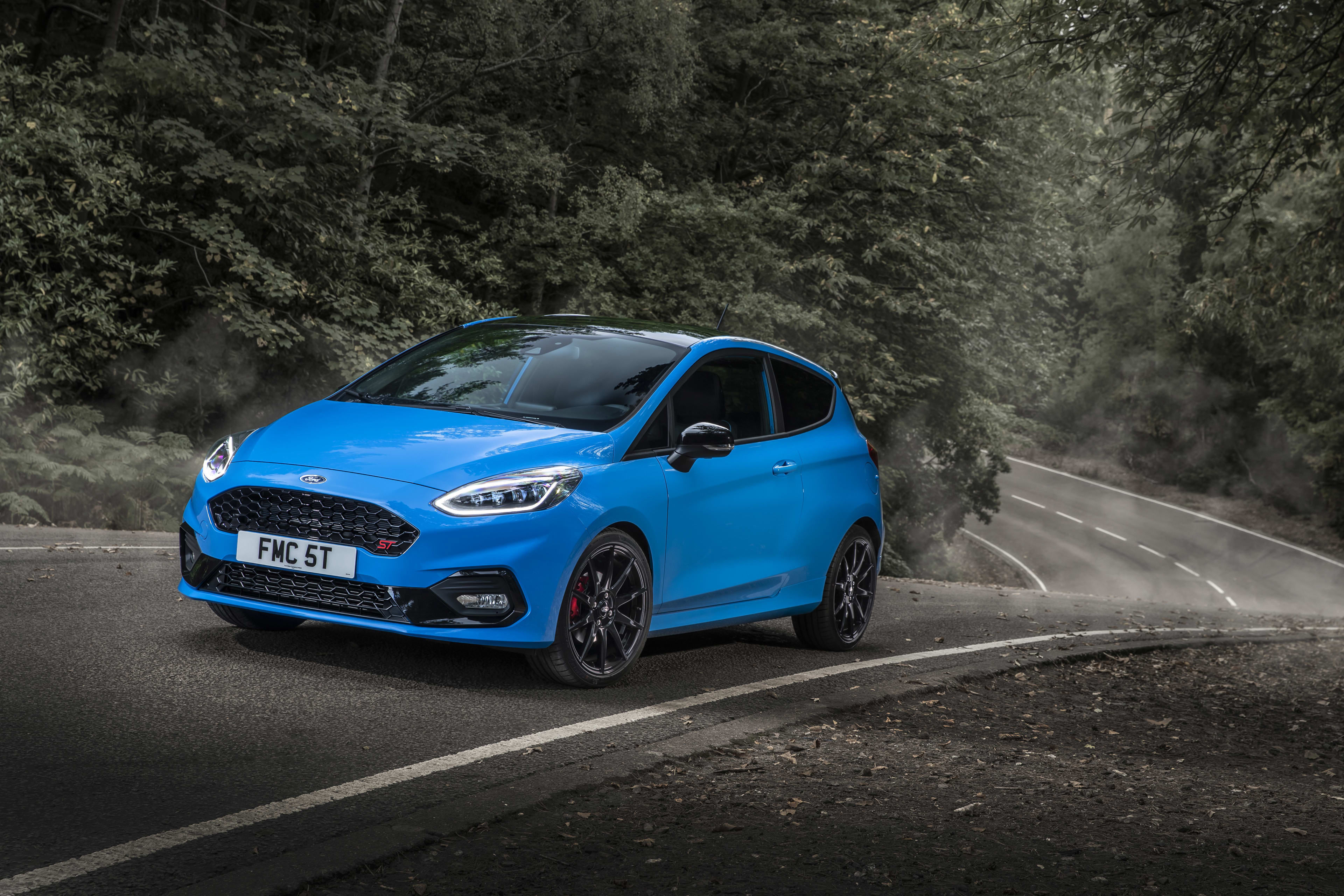 Ford Offers ST-Line Styling for Euro-Market Fiesta, Focus, image size:3840x2560