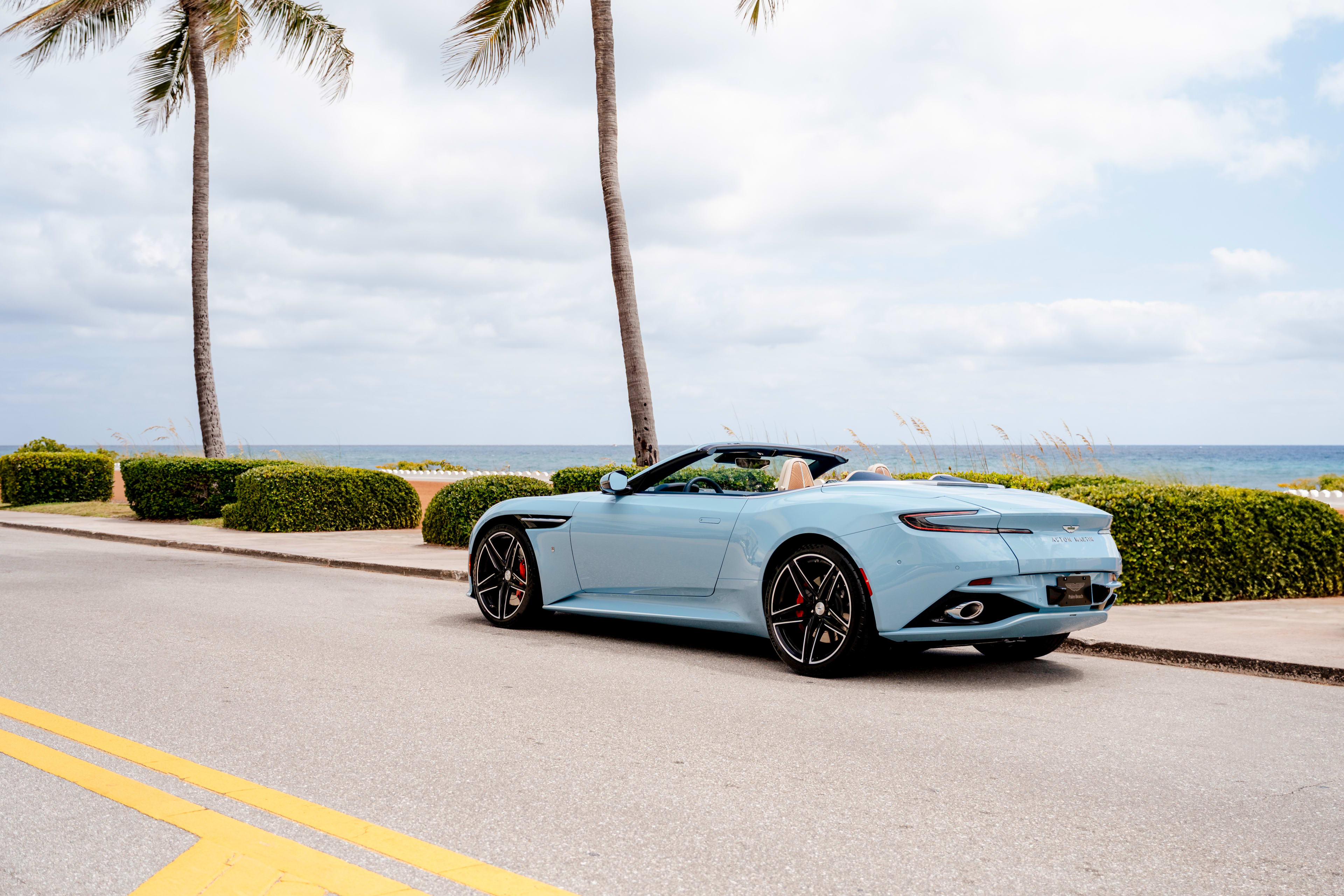Aston Martin DB12 Palm Beach Edition