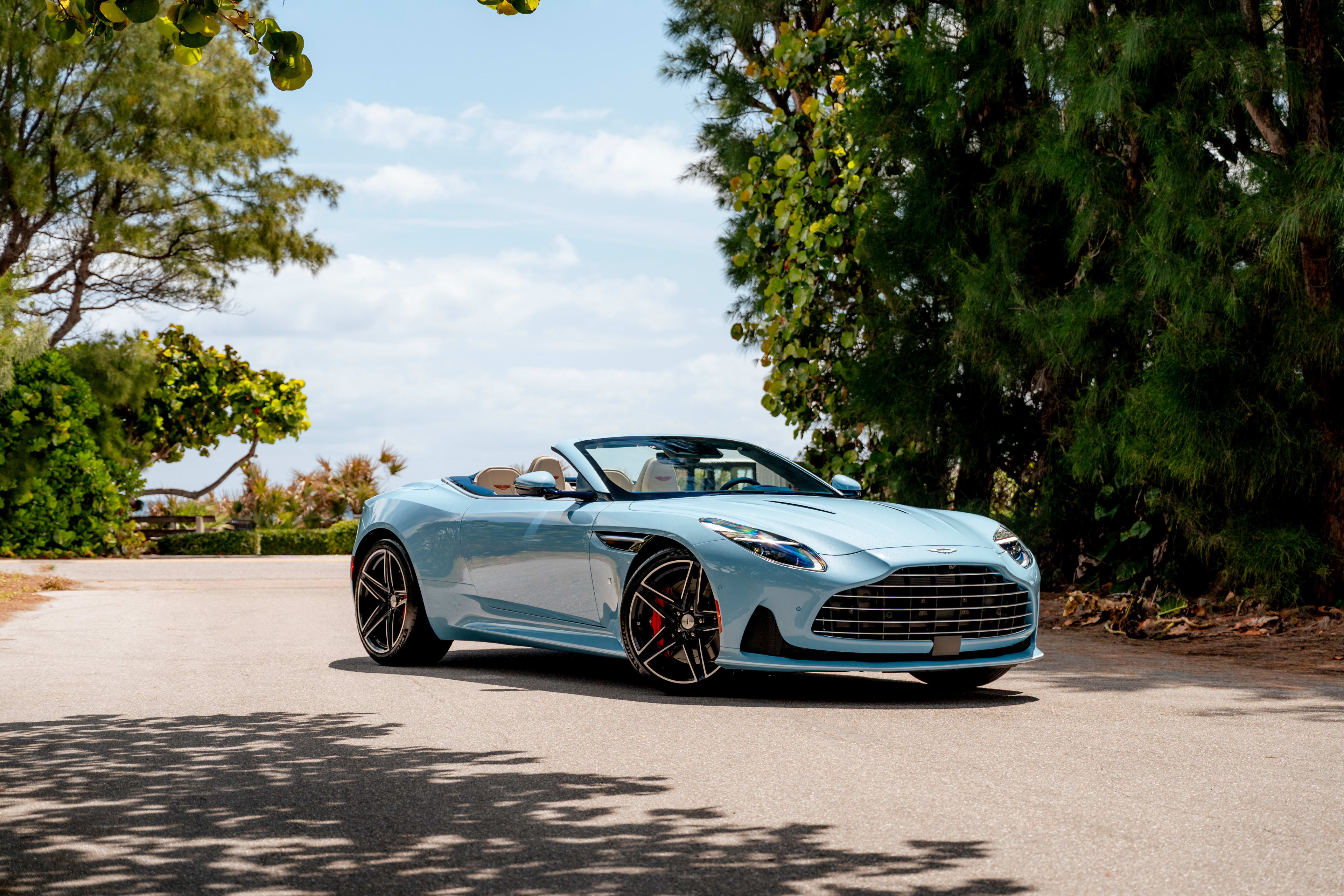 Aston Martin DB12 Palm Beach Edition