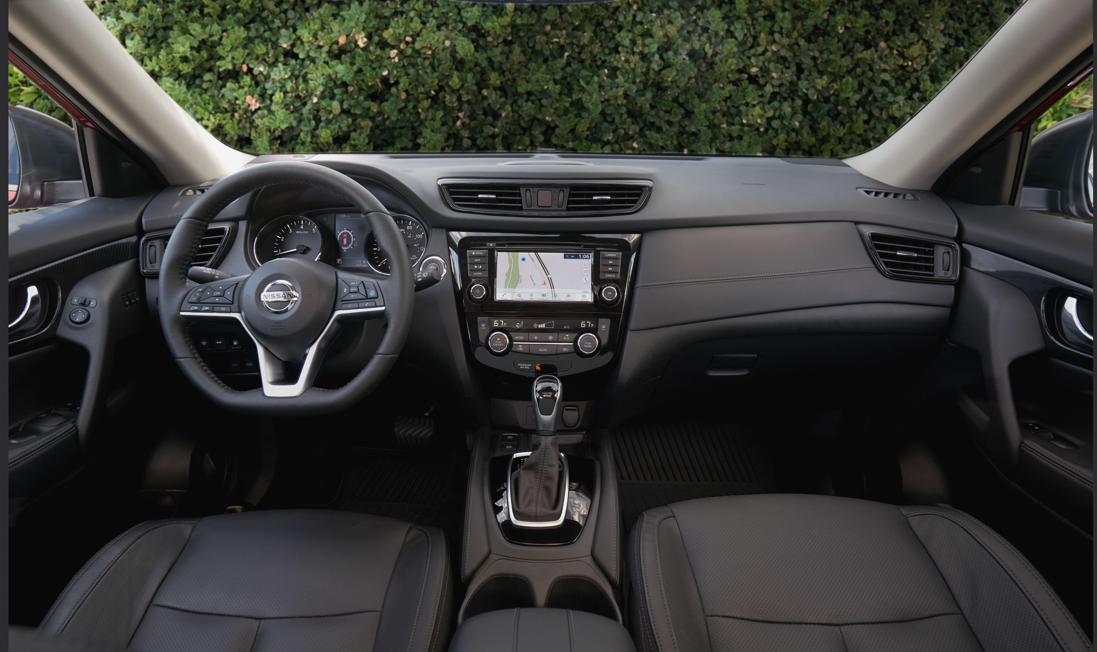 2020 Nissan Rogue interior