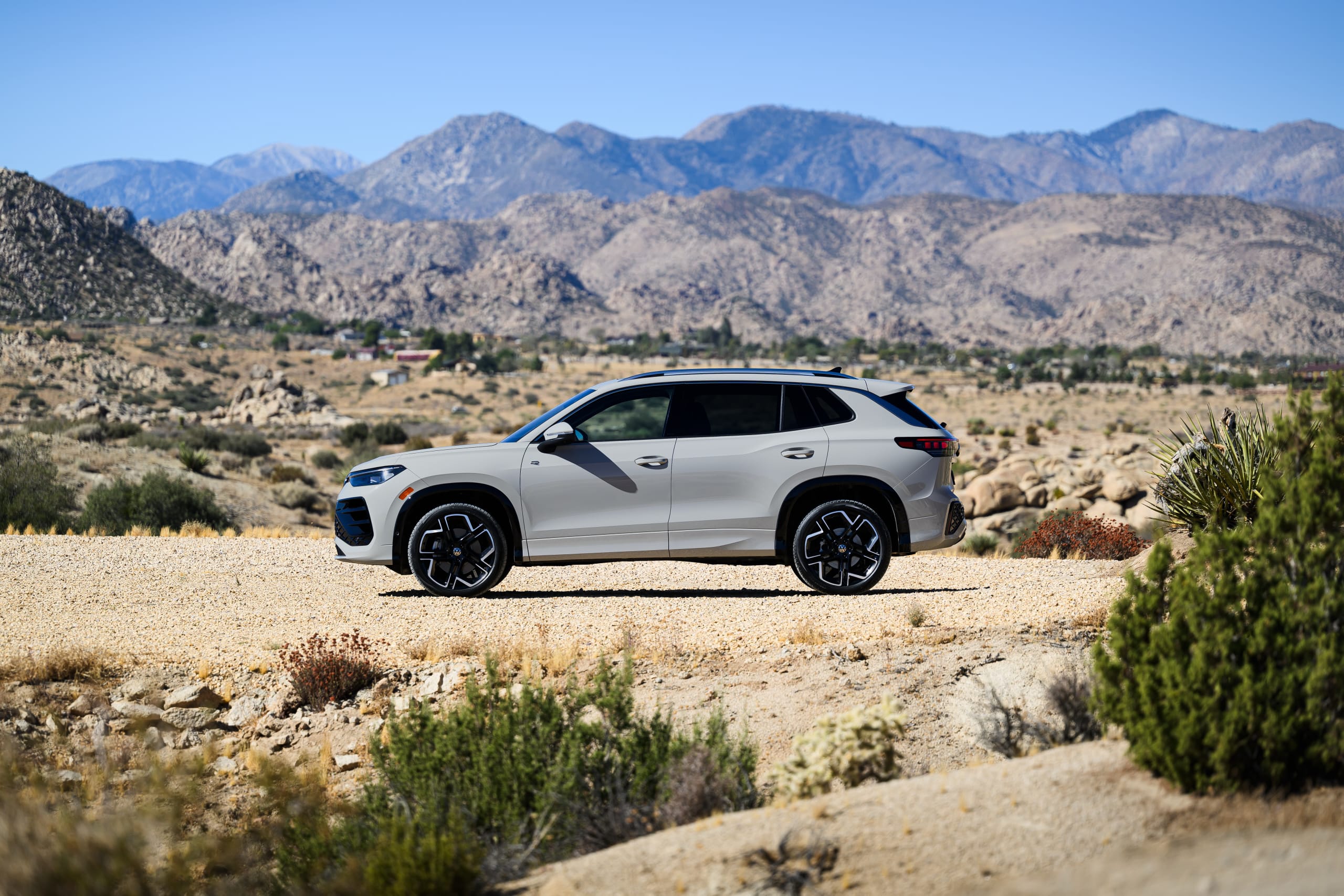 Volkswagen Tiguan Lease Deal for Honda Owners: Get $2,000 Conquest Bonus on 2025 Tiguan Lease/Purchase 3 2025 Volkswagen Tiguan