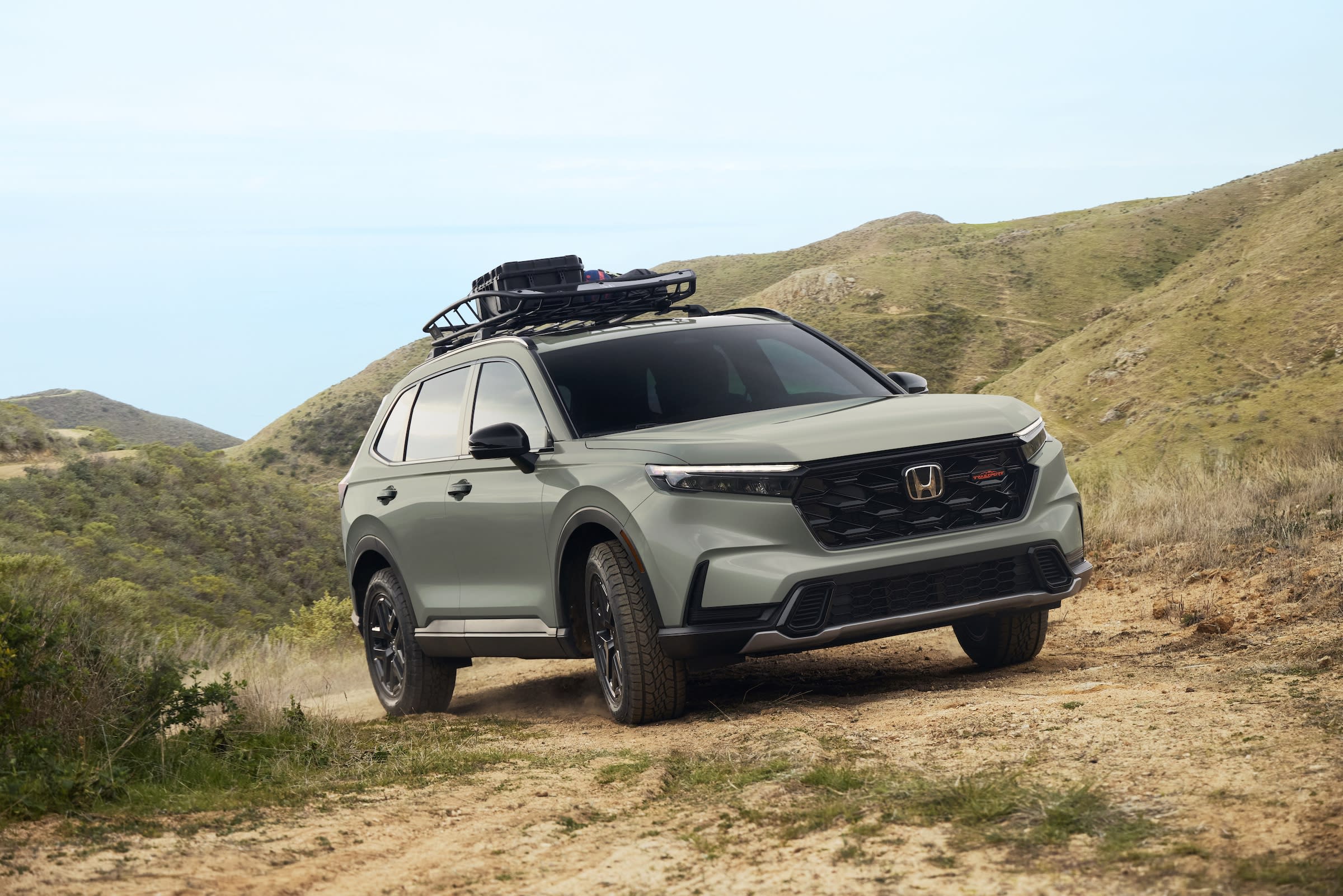 Overseas Showdown: Ford Territory Hybrid vs Honda CR-V Specs Comparison 8 2026 Honda CR-V TrailSport