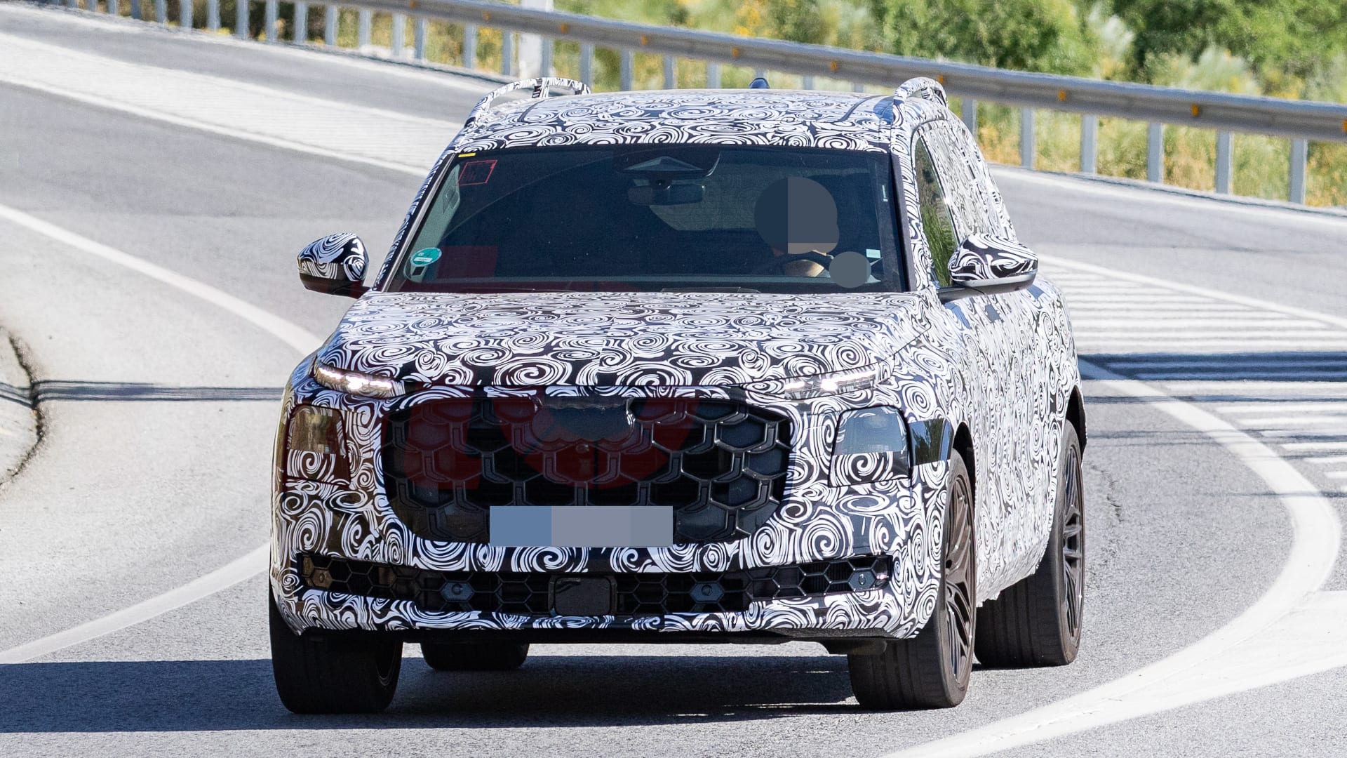 2026 Audi Q9 spy shot