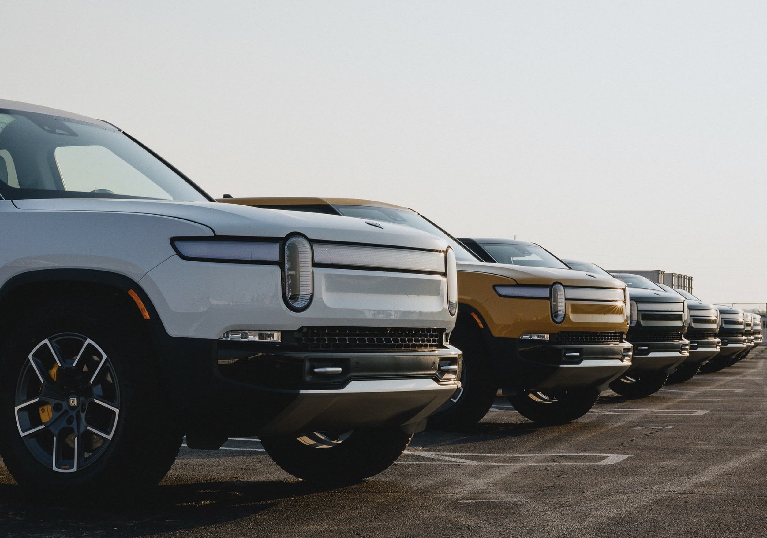 Rivian R1T group