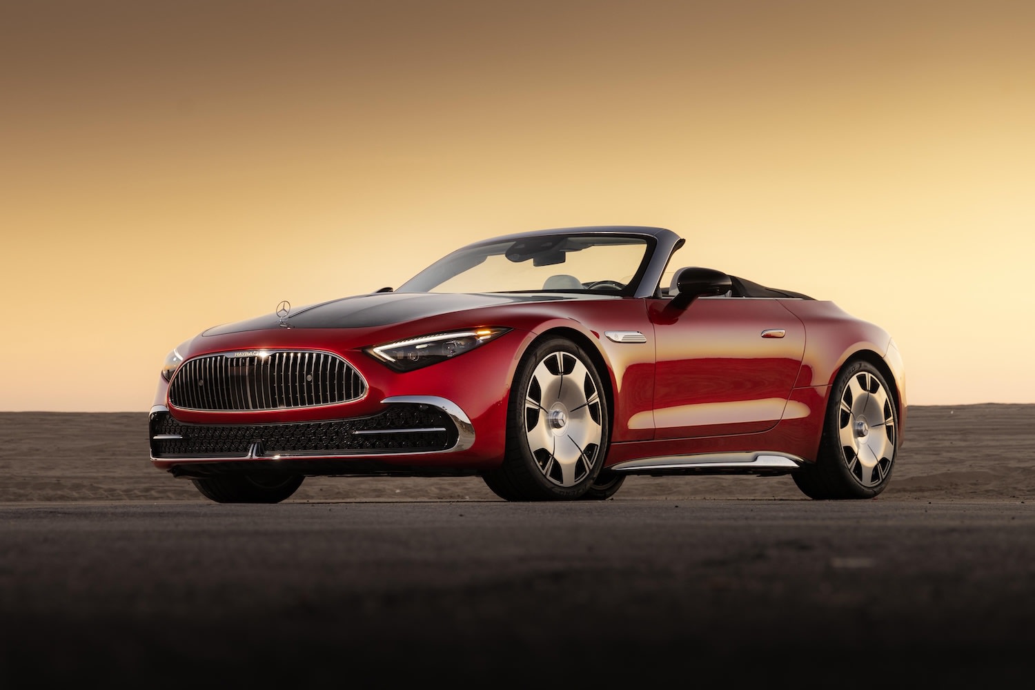 Mercedes-Maybach SL 680 Monogram Series front quarter static