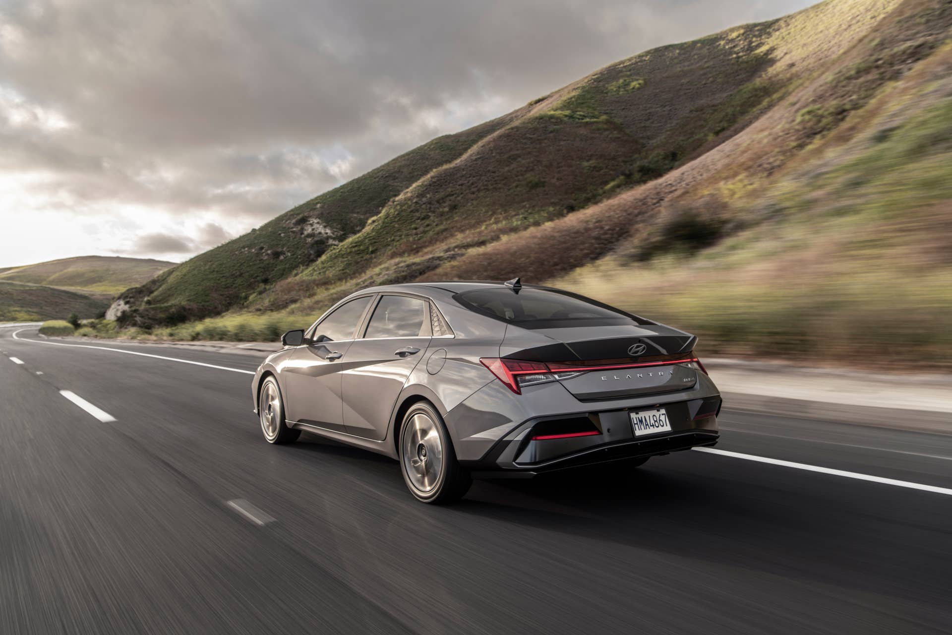 Hyundai Announces Killer 2025 Elantra Lease Deal For August - Autoblog
