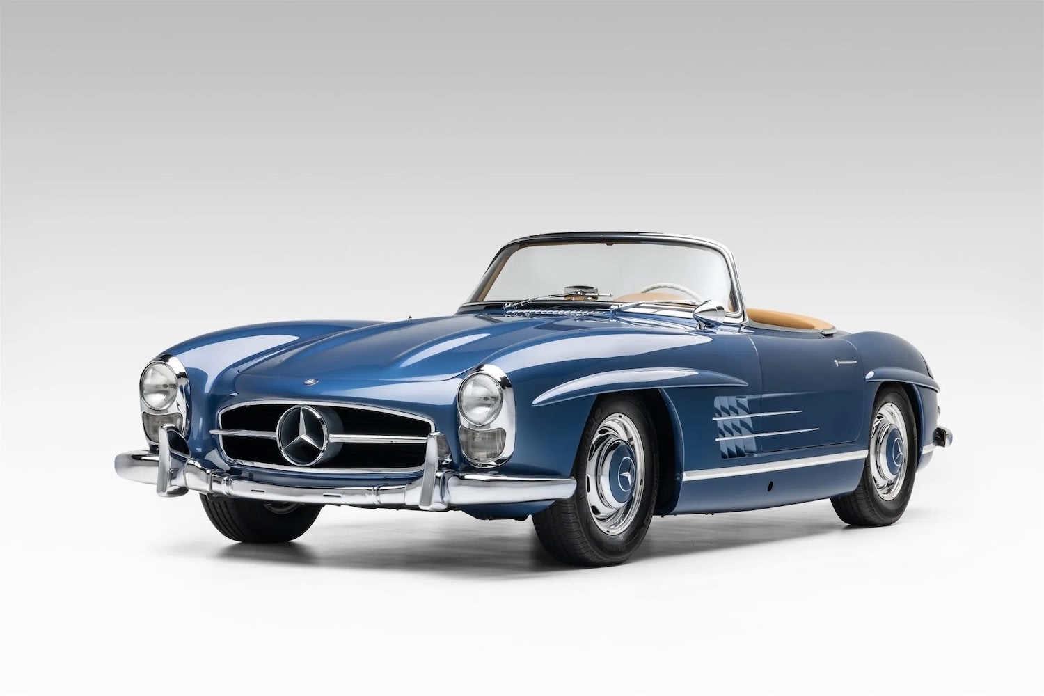 1961 Mercedes-Benz 300 SL Roadster front quarter top down