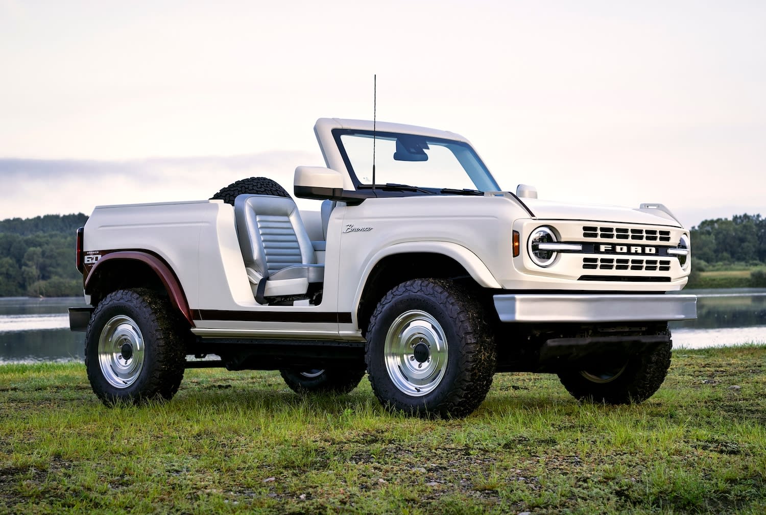 Bronco Roadster Concept front quarter static