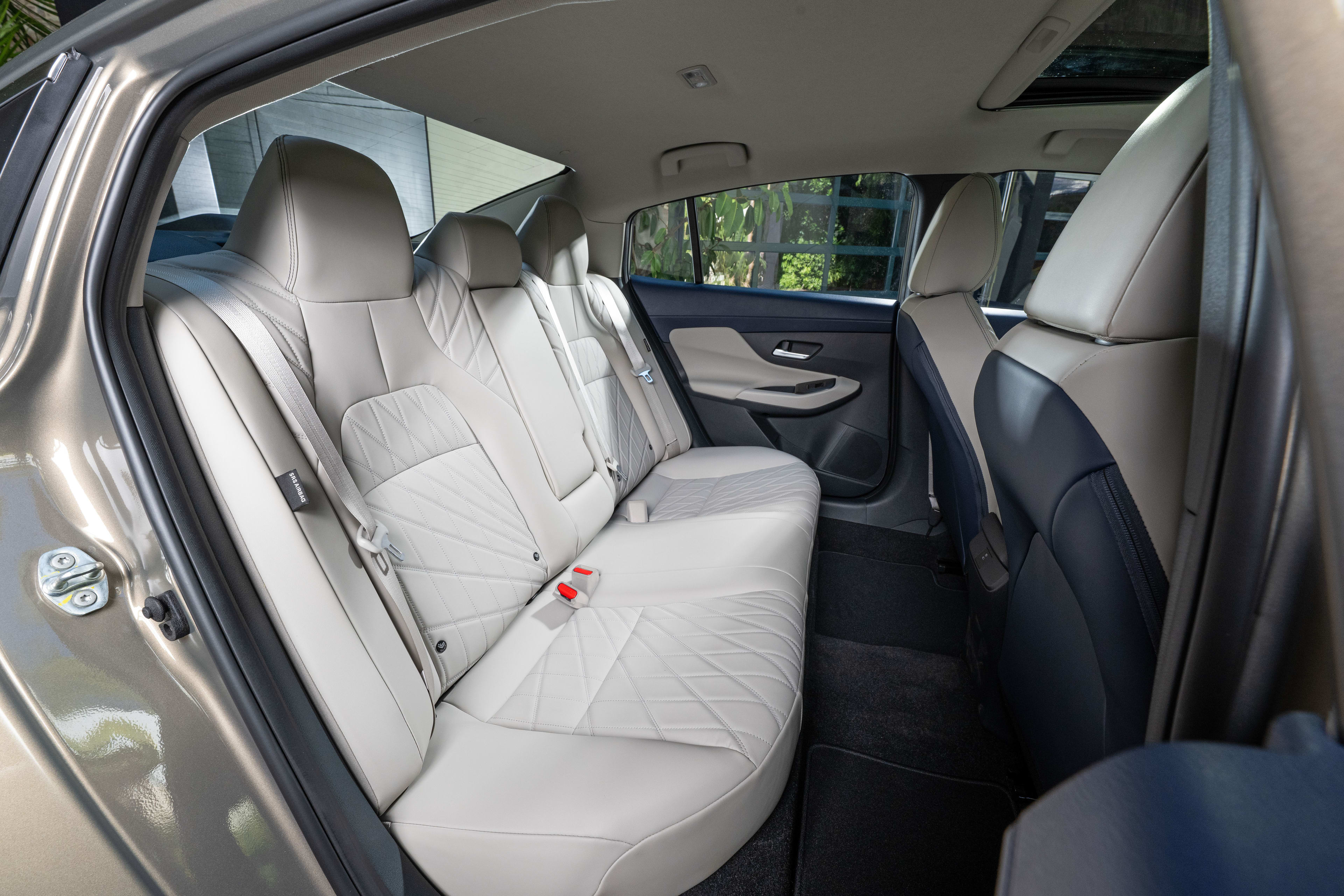 Redesigned 2026 Nissan Sentra is Pricier—Should You Get a 2025 Model Instead? 13 2026 nissan sentra sl 8