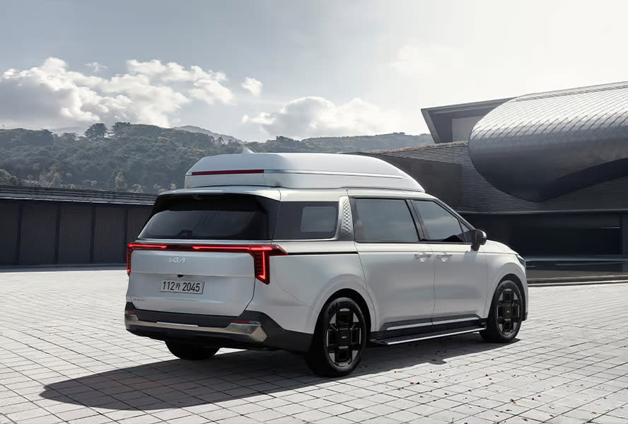 Kia Carnival Hi Limousine