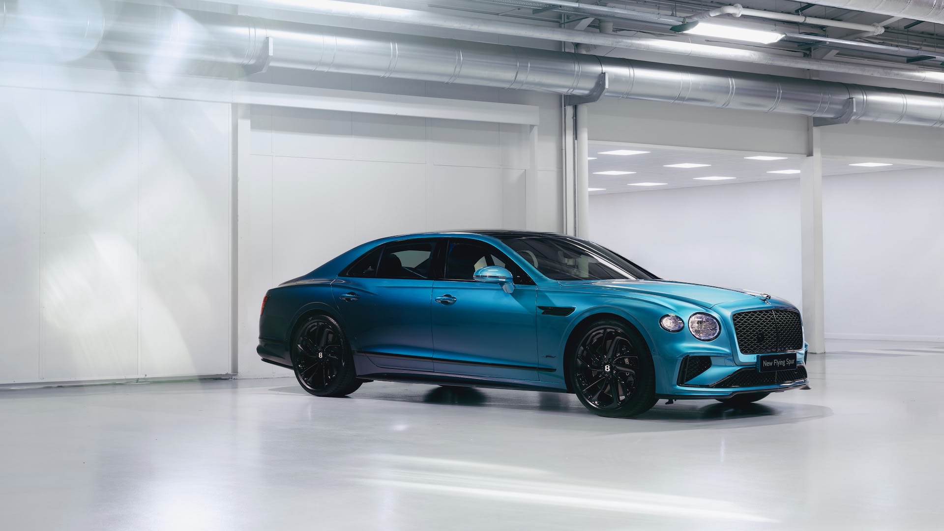 Bentley Flying Spur with Ombr? color fade