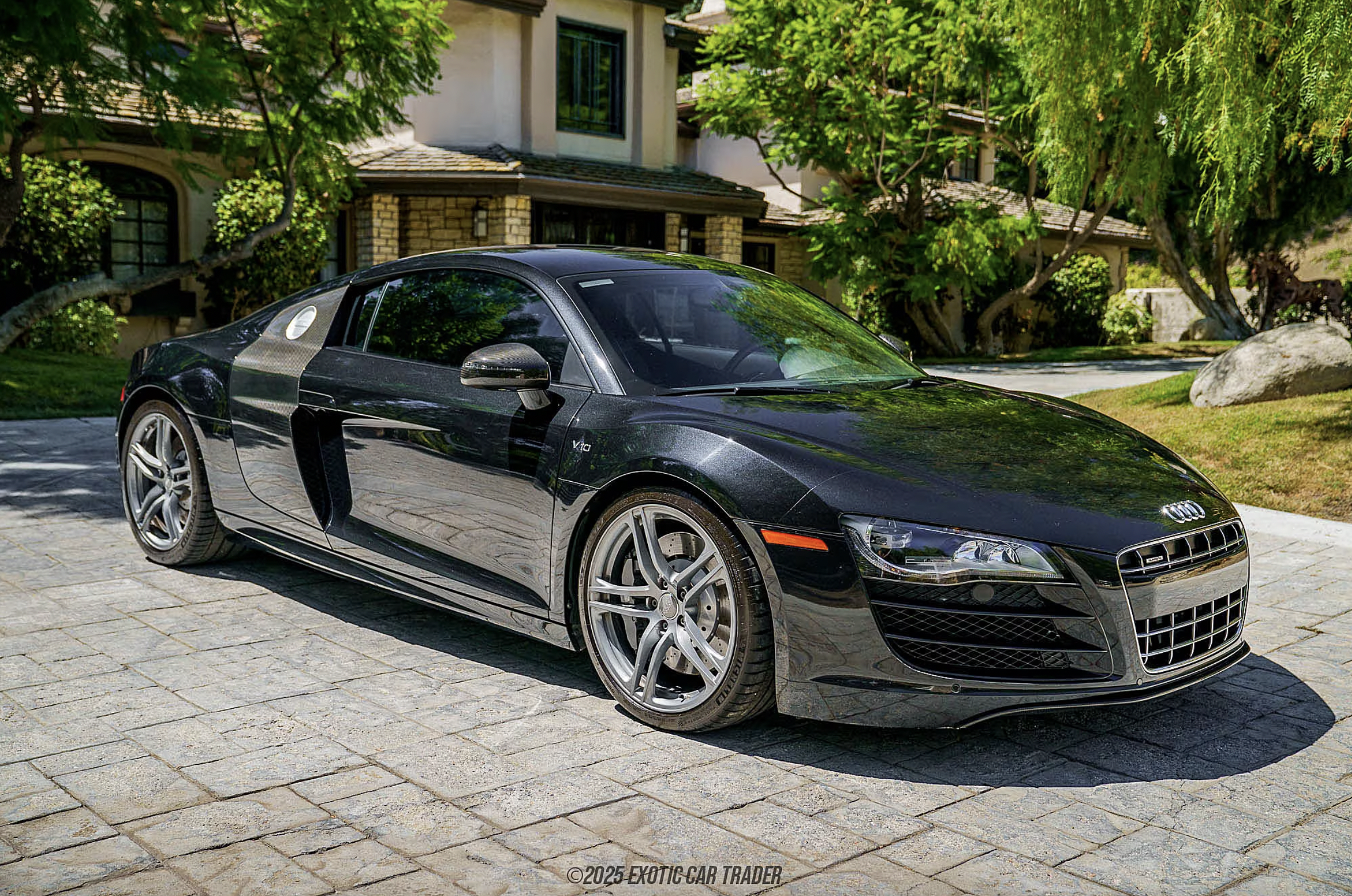 2010 Audi R8 V10 6-Speed Manual For Sale With Just 17,800 Miles - Autoblog, image size:2362x1566