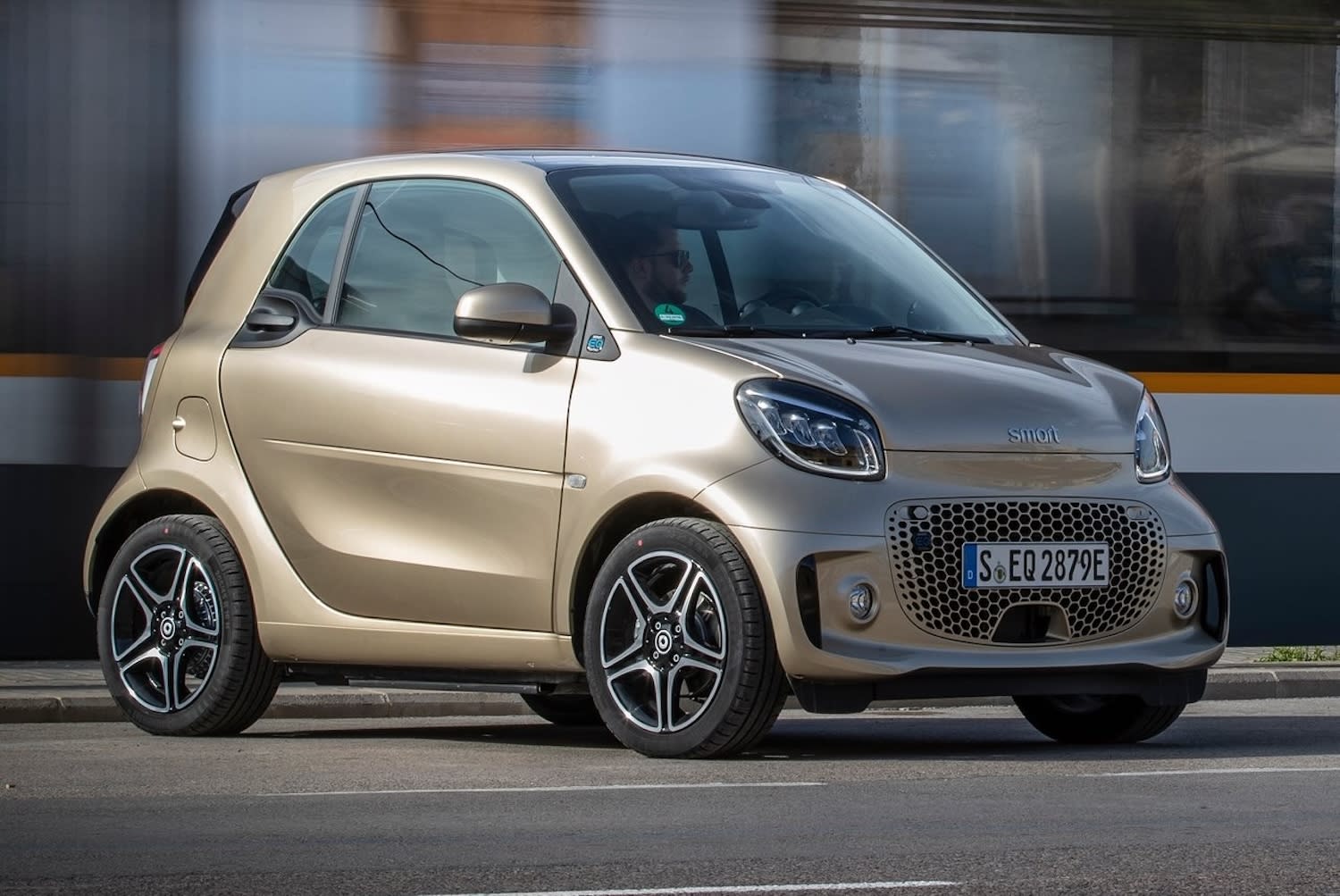 Smart 2 EV Successor Testing in China: What We Know 4 Smart EQ ForTwo front quarter