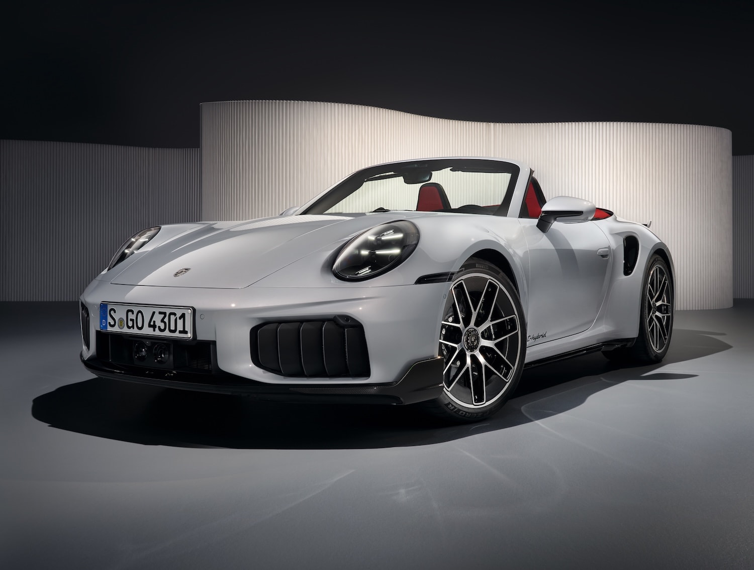 Porsche 911 plug-in hybrid decision Explained by Two-Door Sports Car VP Frank Moser 6 992.2 Porsche 911 Turbo S convertible front quarter