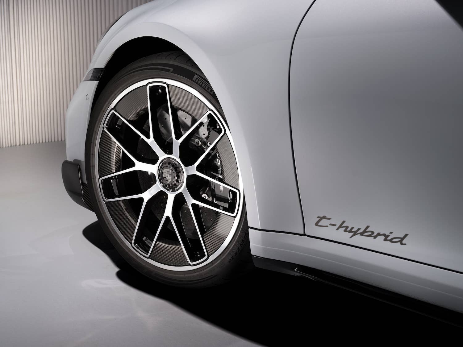 992.2 Porsche 911 Turbo S wheels