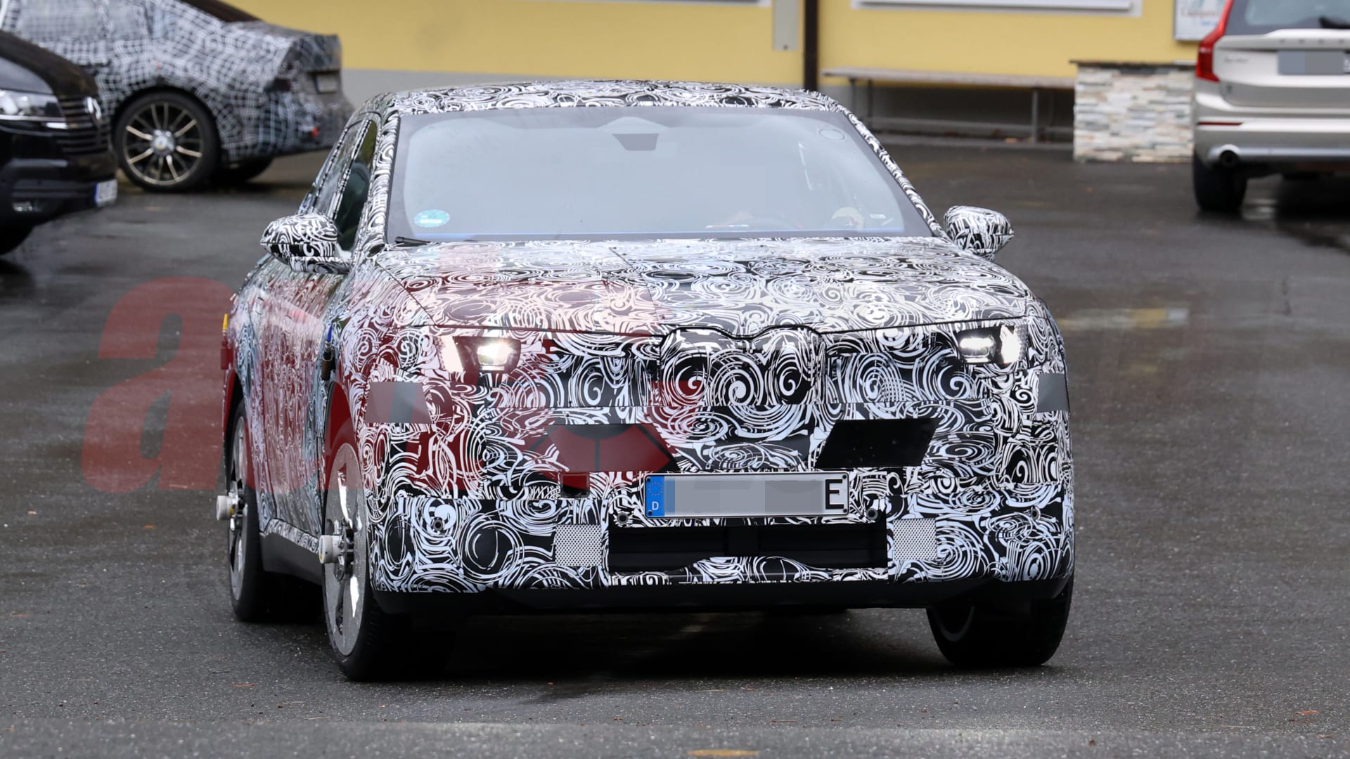 2028 BMW X1 spy shot