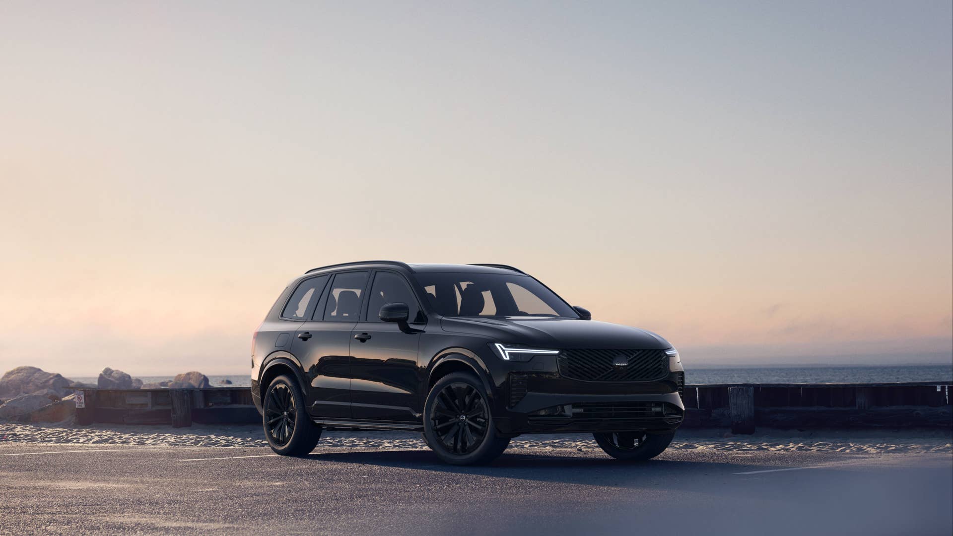 Volvo Xc90 Blacked Out