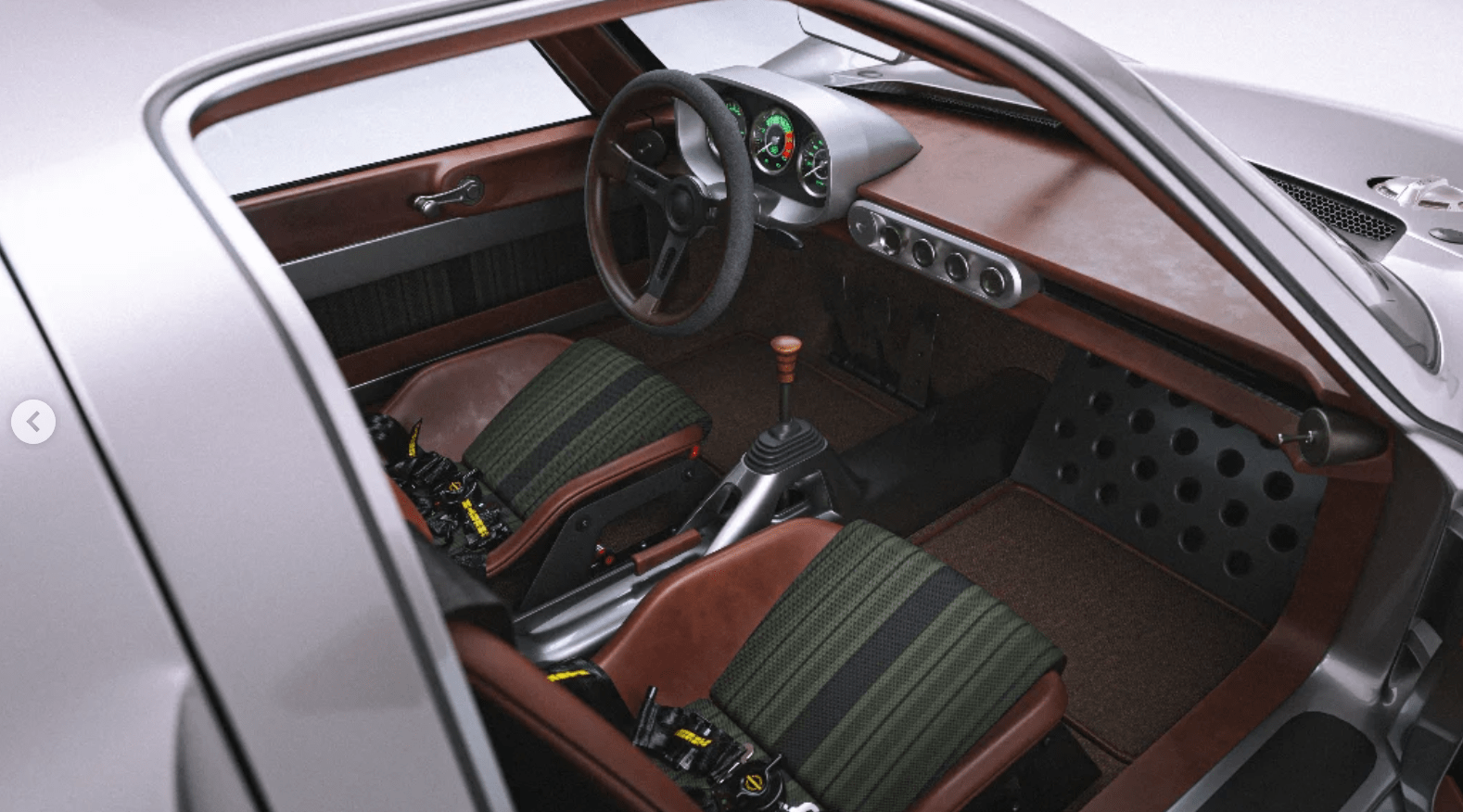 Aerfal Automotive AE94 Porsche restomod interior