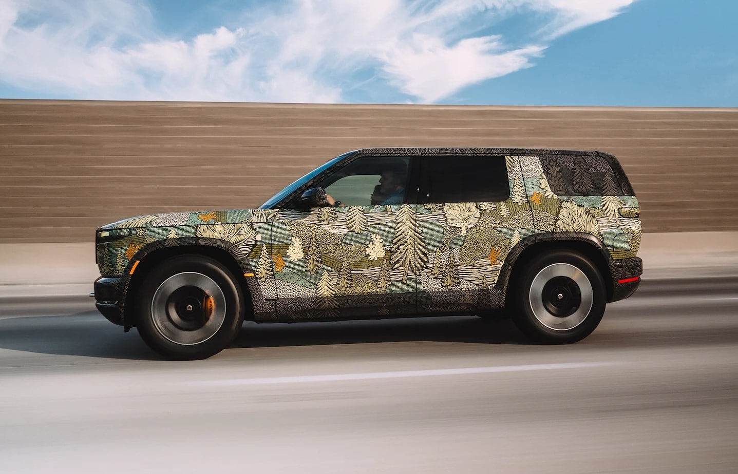 Rivian R2: Rivian’s Future Now Hangs on the R2 Midsize SUV, Launching 2026 at $45,000 5 Rivian R2 side profile