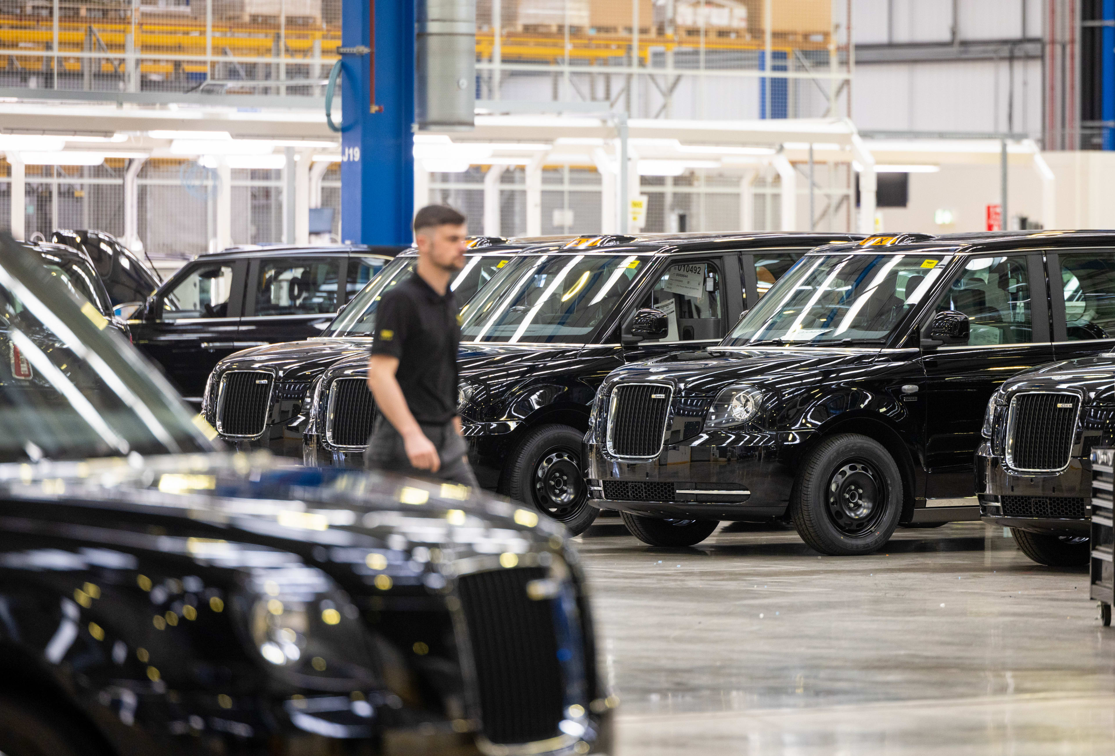 Waymo Targets London’s Black Cabs: Autonomous Ride-Hailing Service to Launch Next Year 6 inside london electric vehicle co london black cab ev manufacturing plant 974122